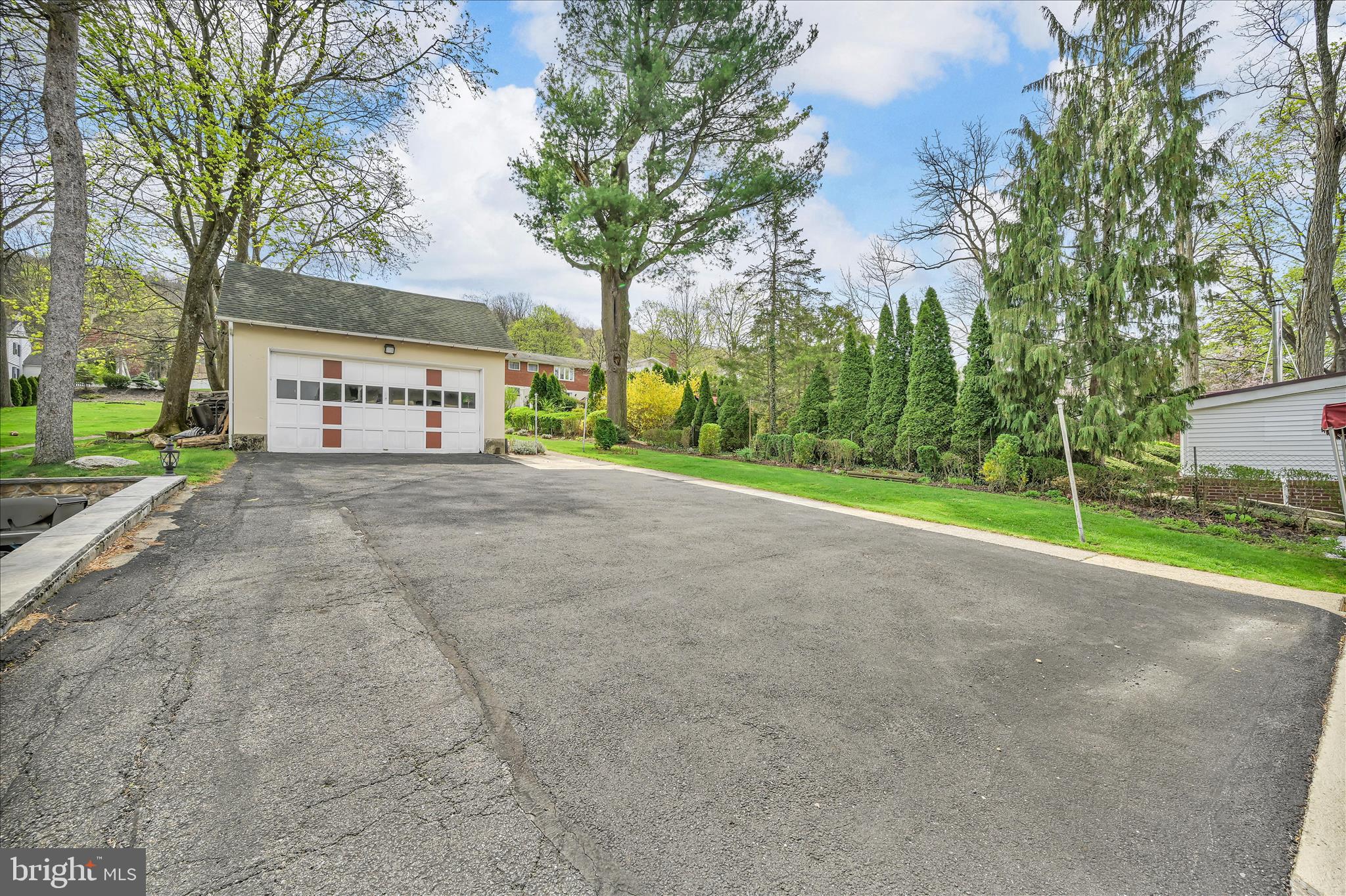 MAHANTONGO STREET - Residential