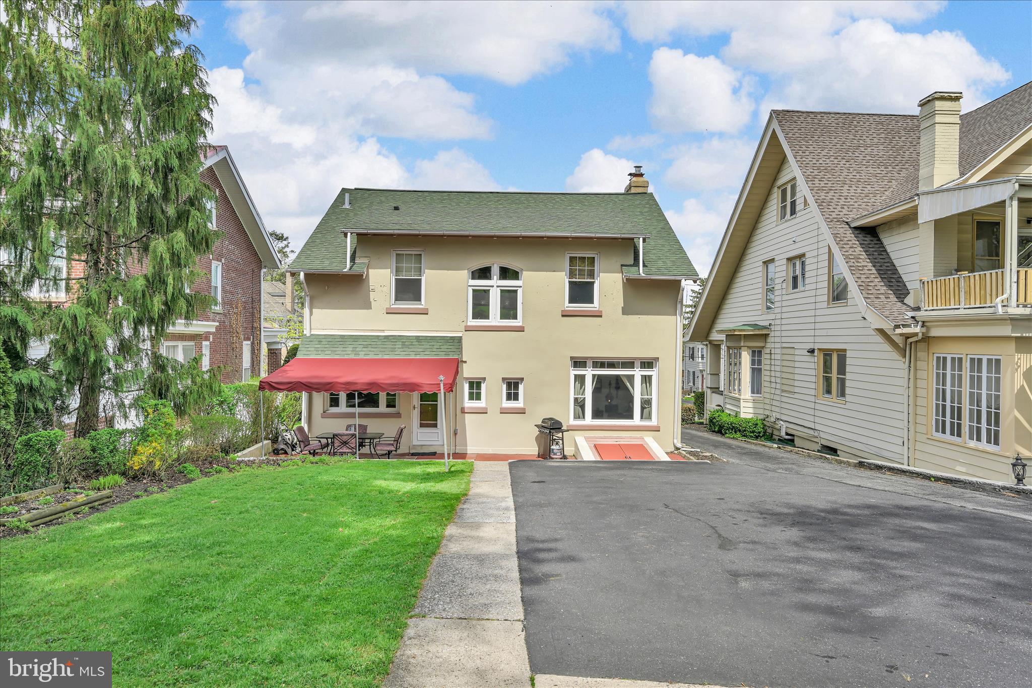 MAHANTONGO STREET - Residential