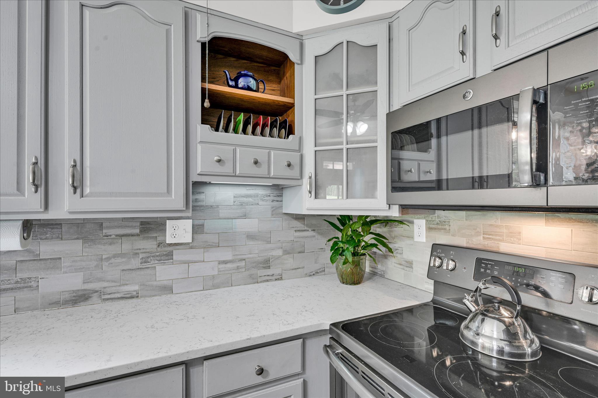 MAHANTONGO STREET - Residential