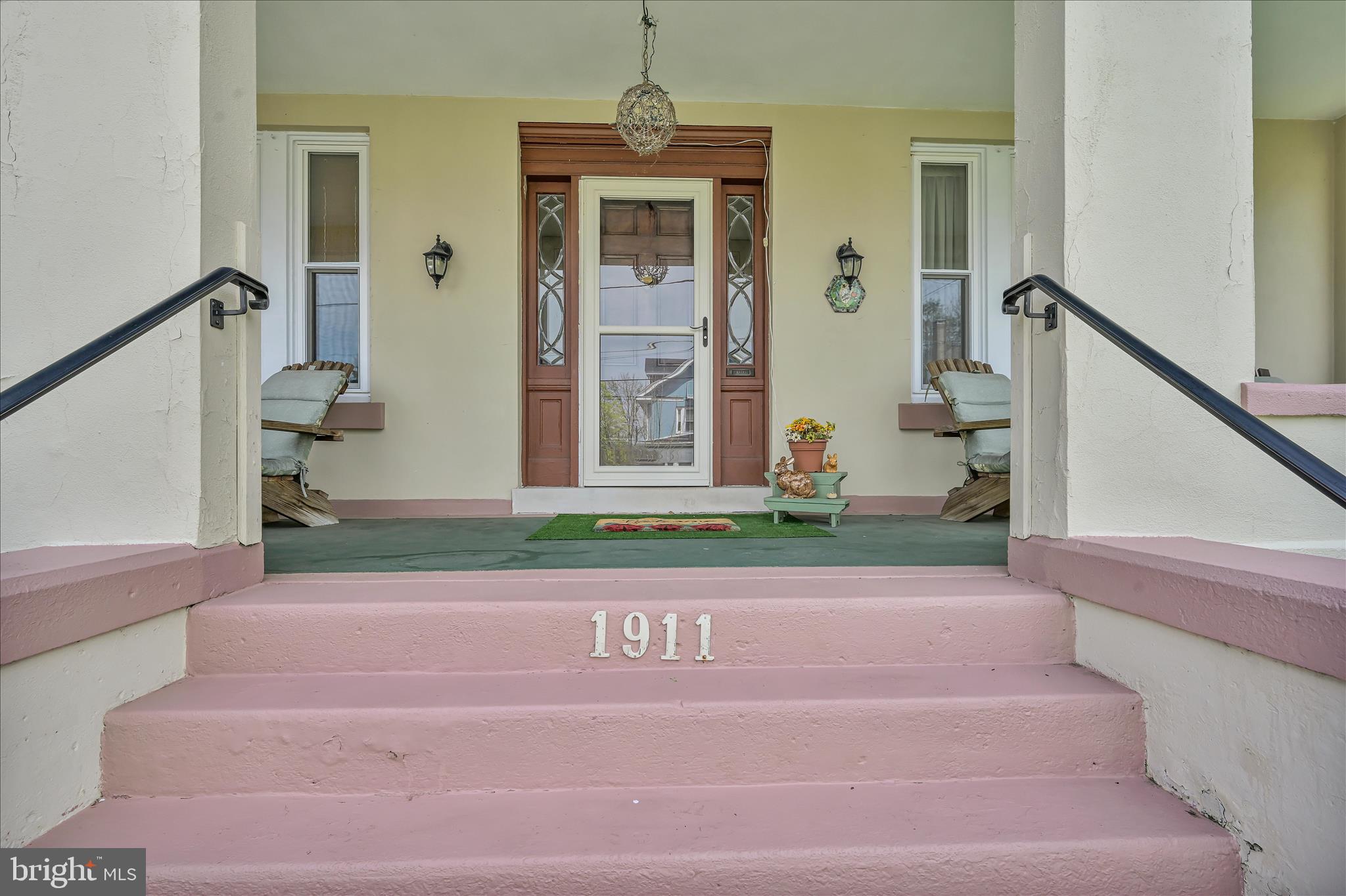 MAHANTONGO STREET - Residential