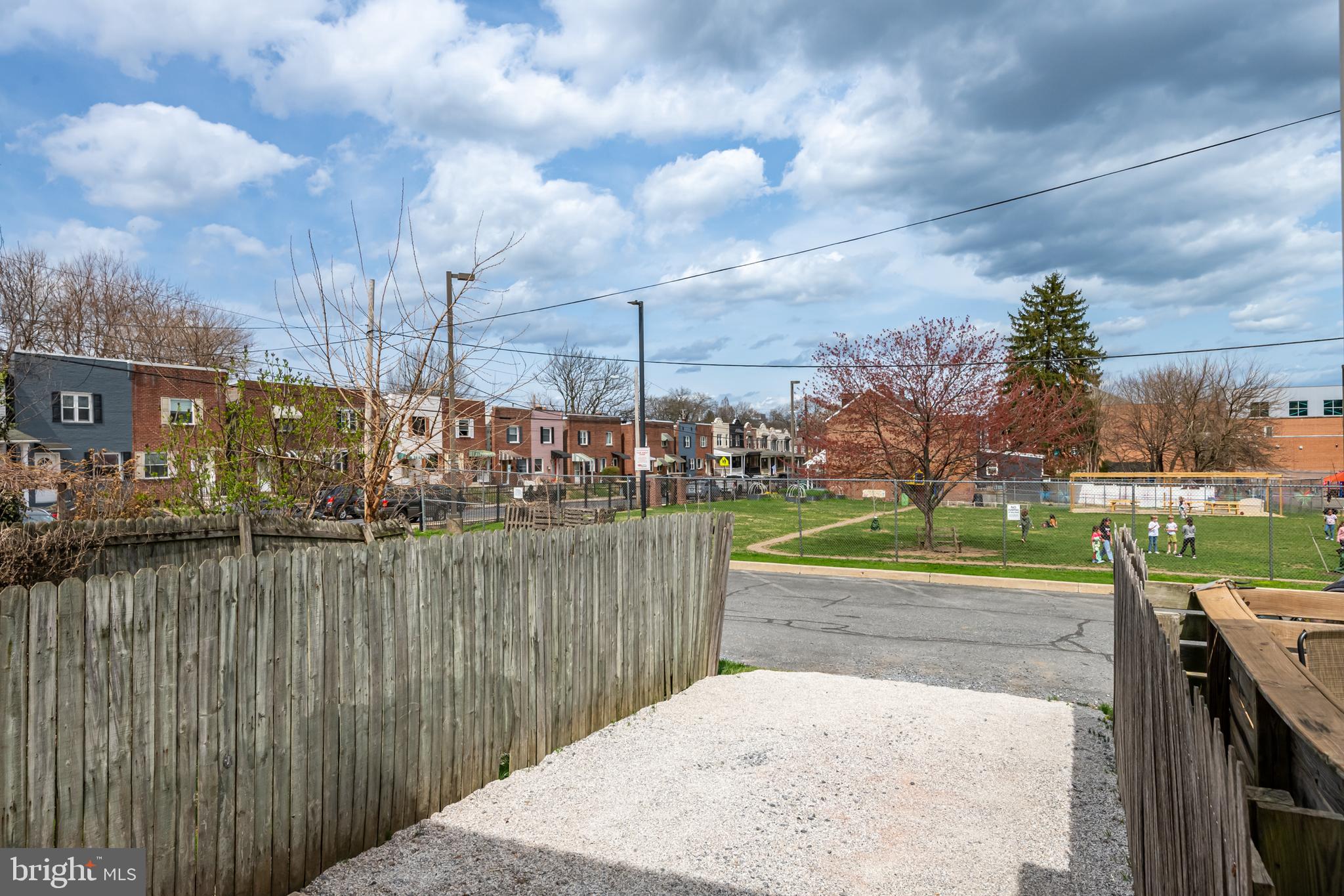 CHESTNUT HILL - Residential