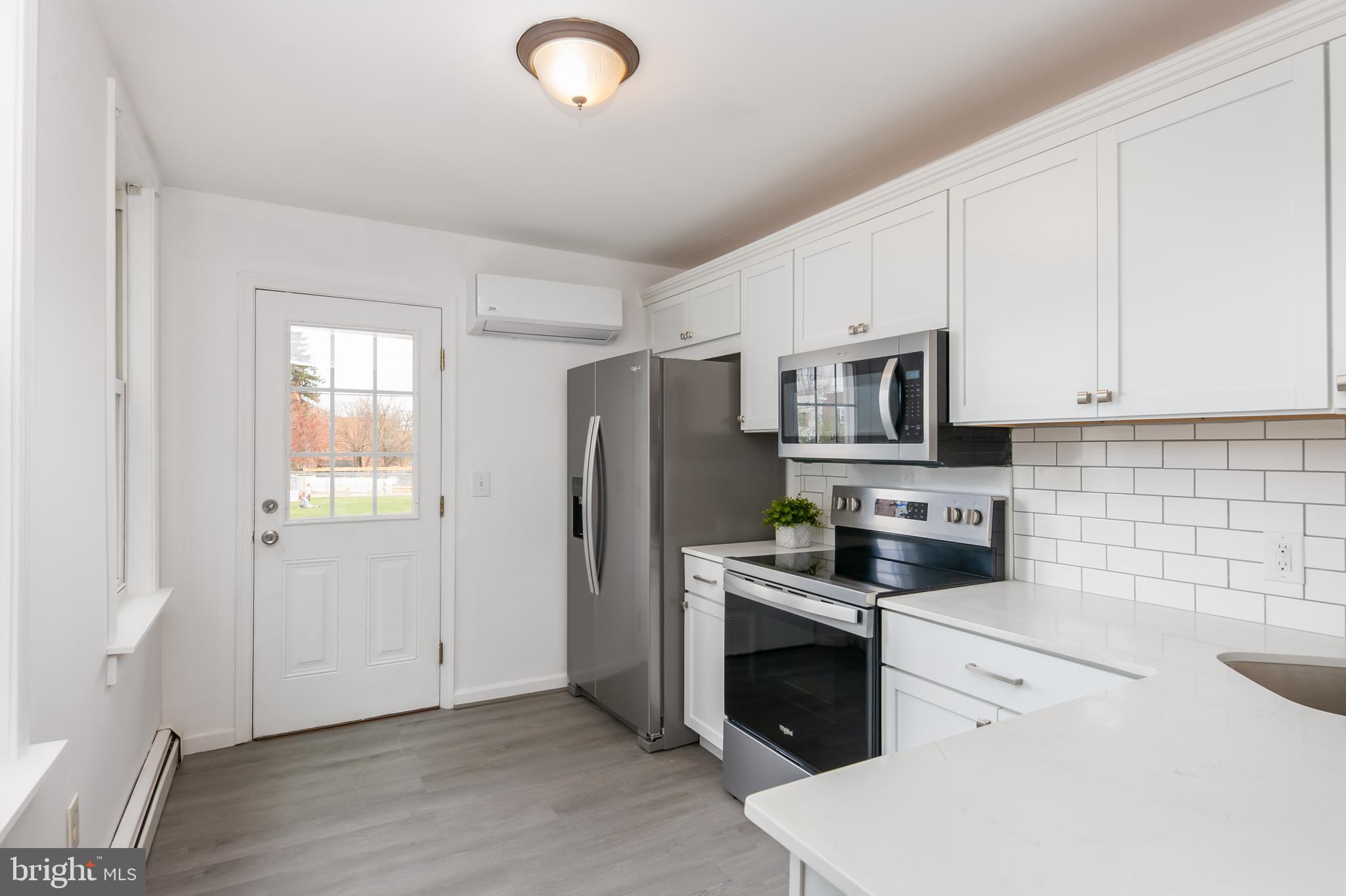 CHESTNUT HILL - Residential