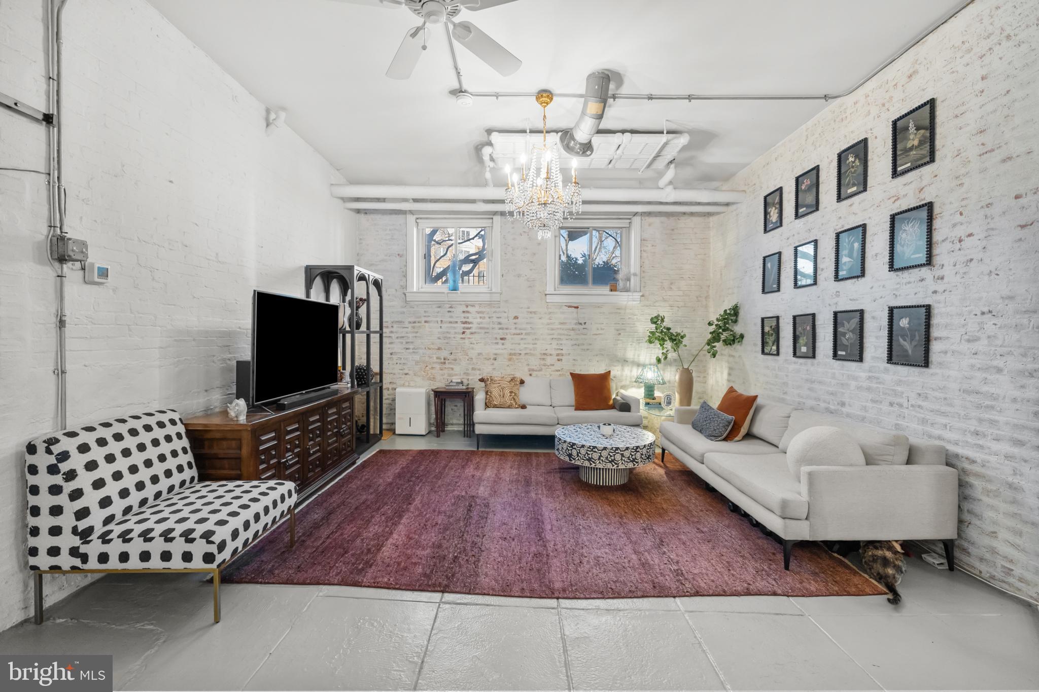 1375 MARYLAND AVENUE NE B