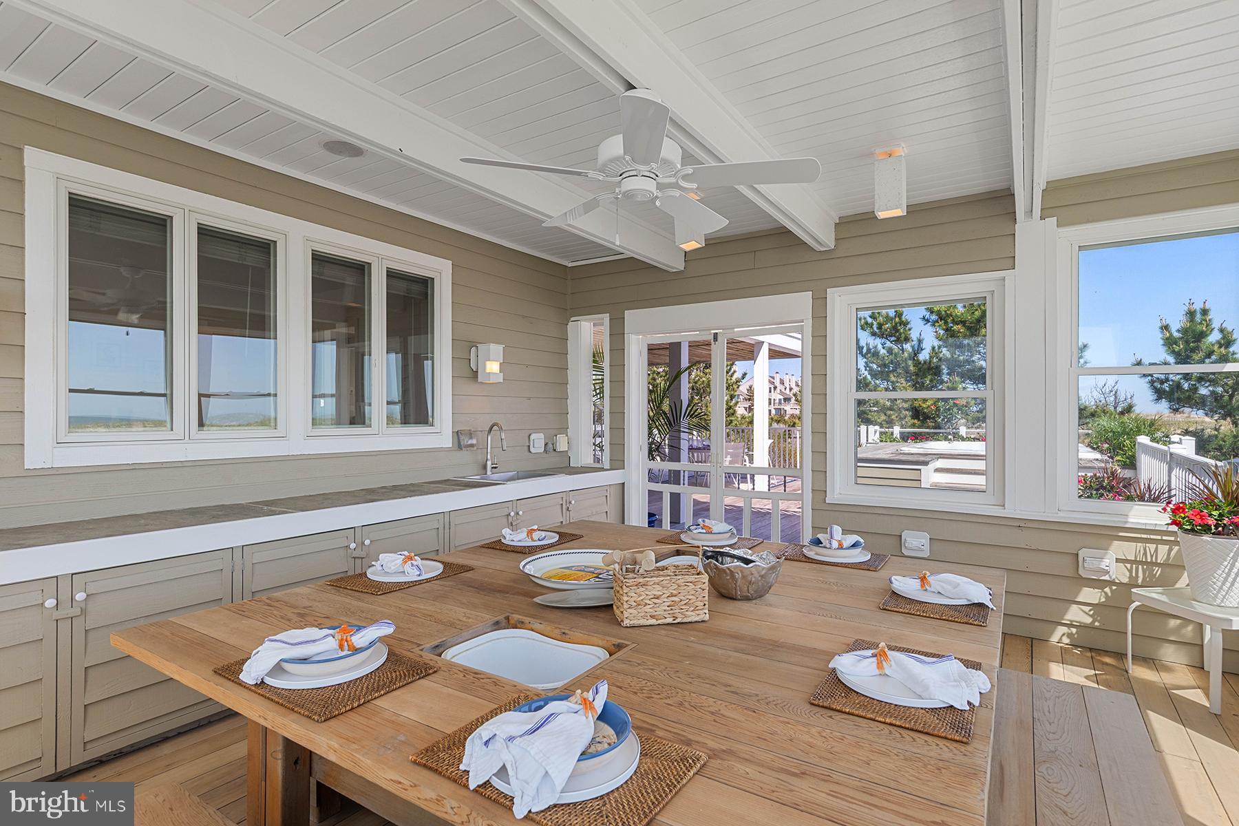 CURVES - Residential