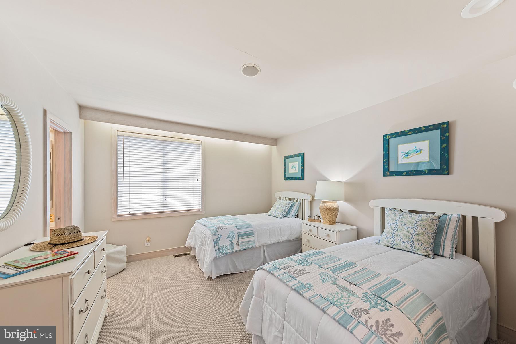 CURVES - Residential