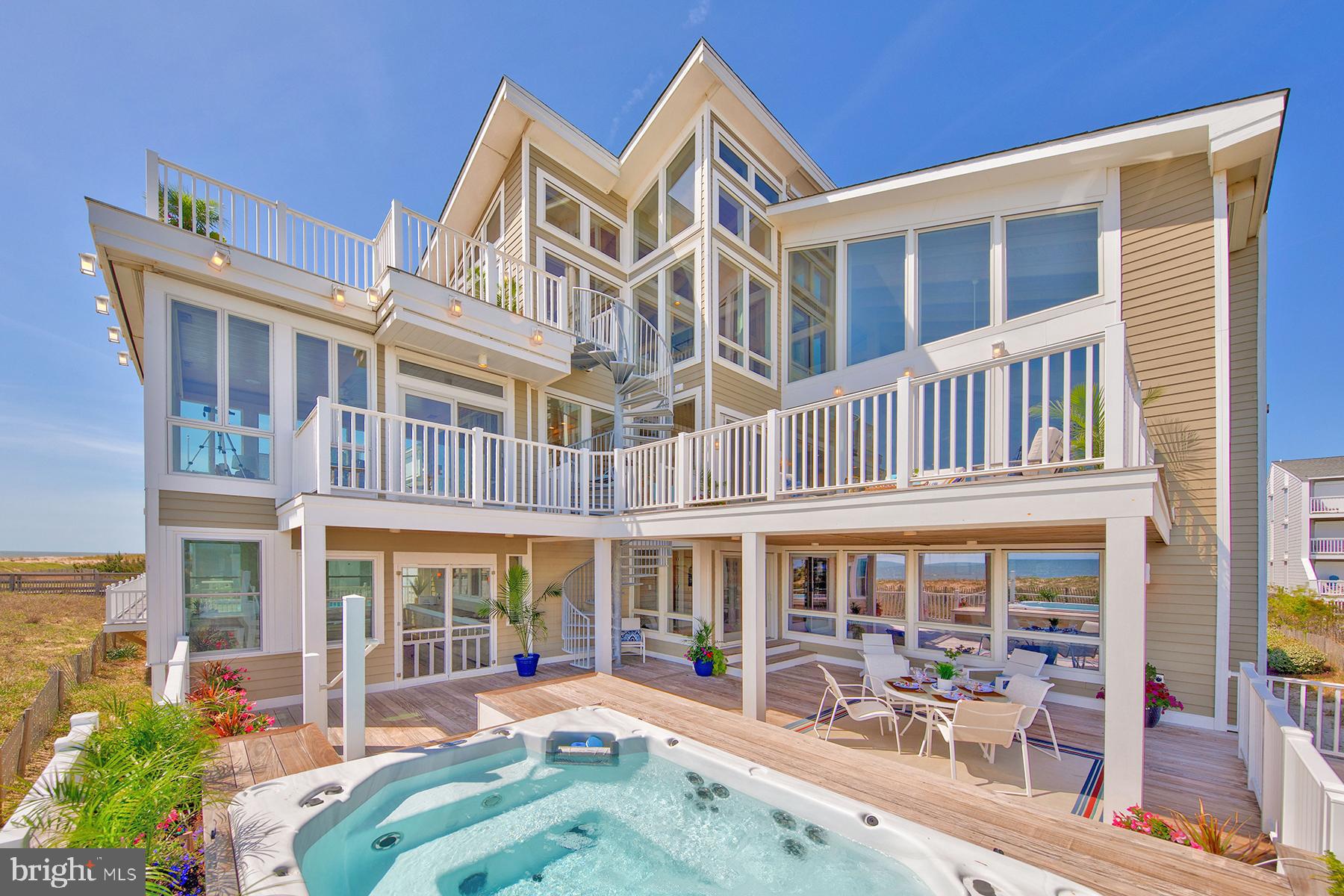 CURVES - Residential