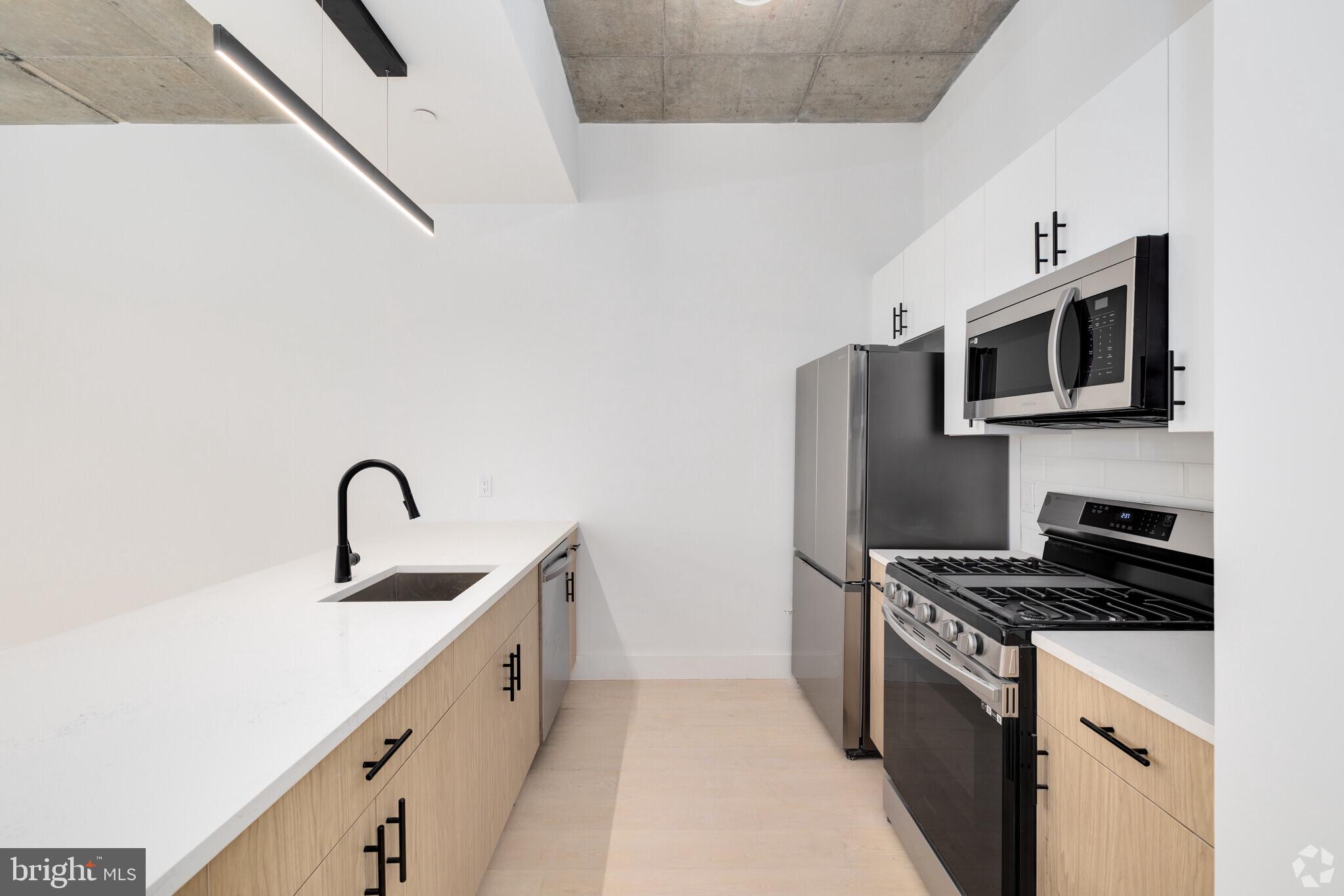 FISHTOWN - Residential Lease