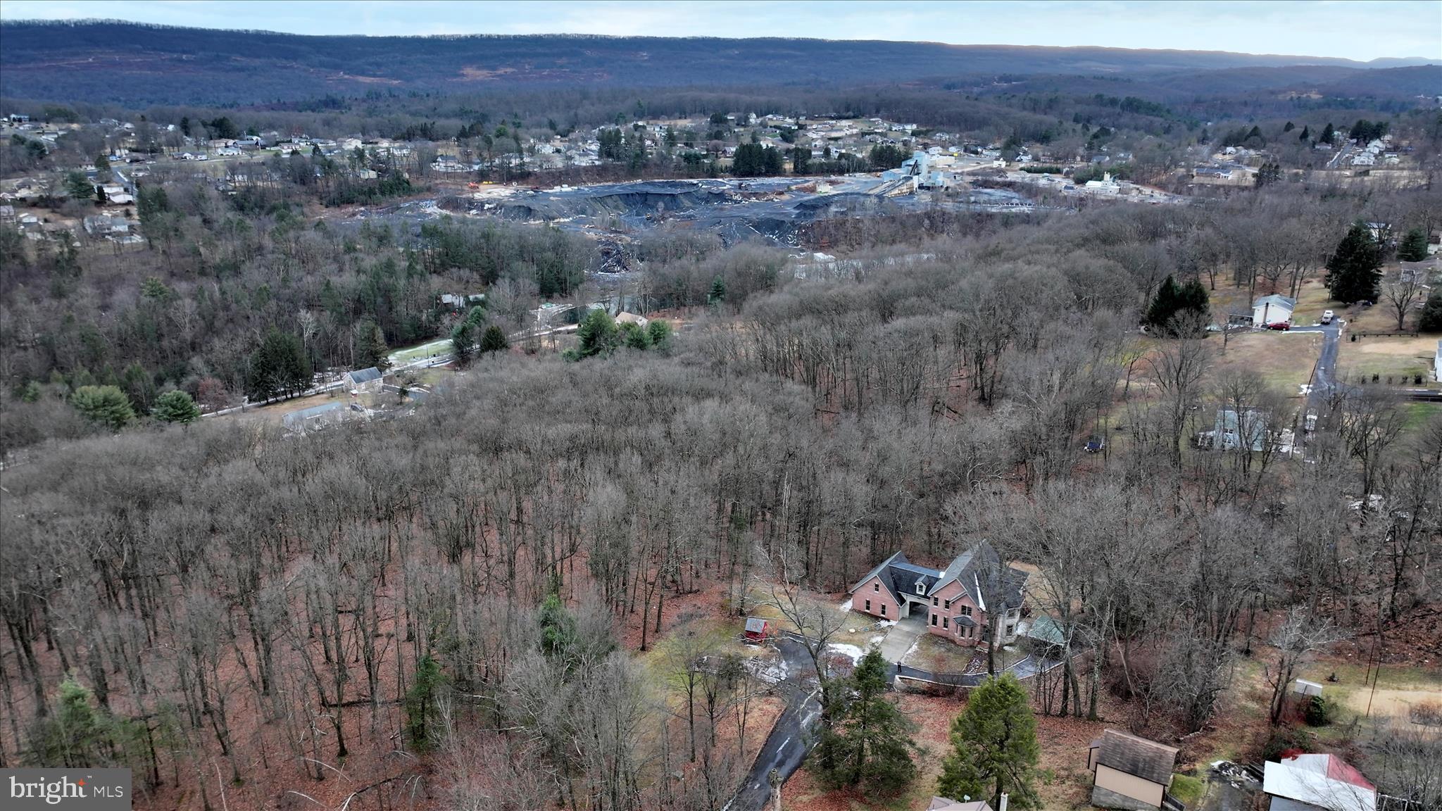 520 BLACKWOOD STREET