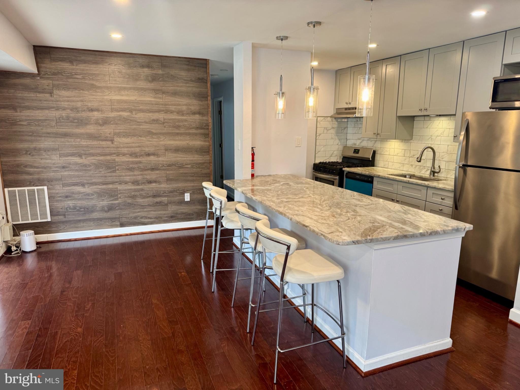 BETHESDA PARK - Residential Lease