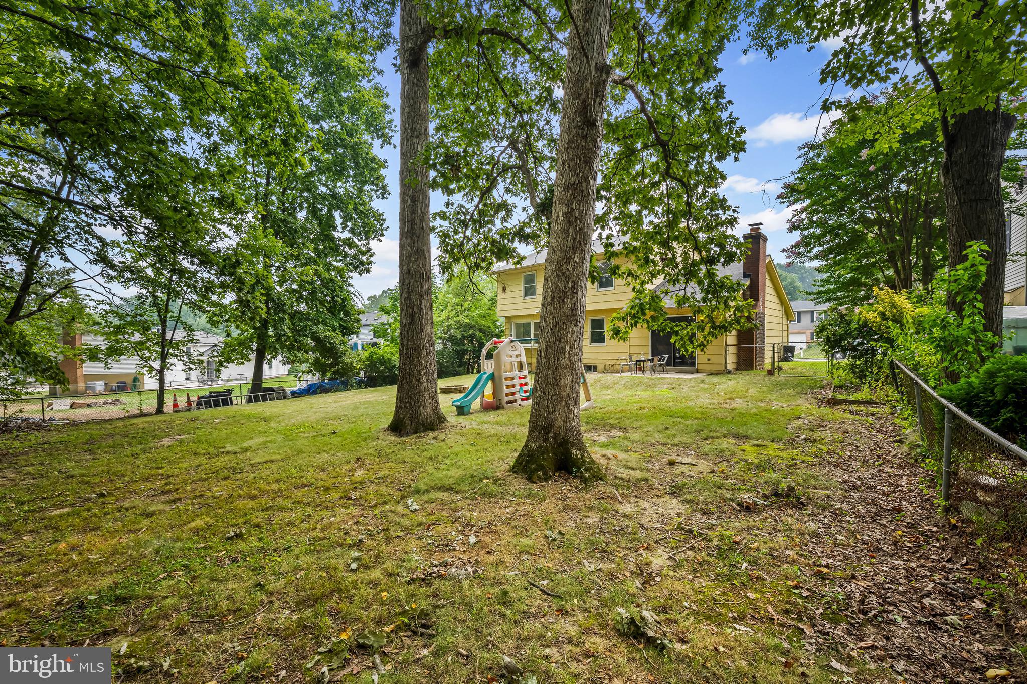 1420 LINCOLN WOODS