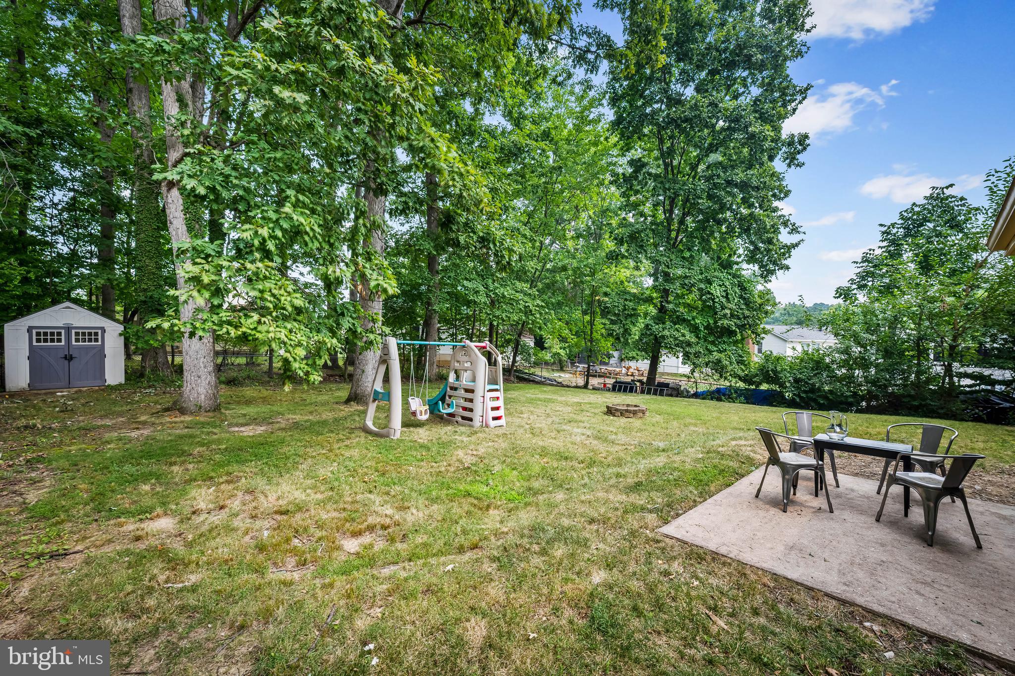 1420 LINCOLN WOODS