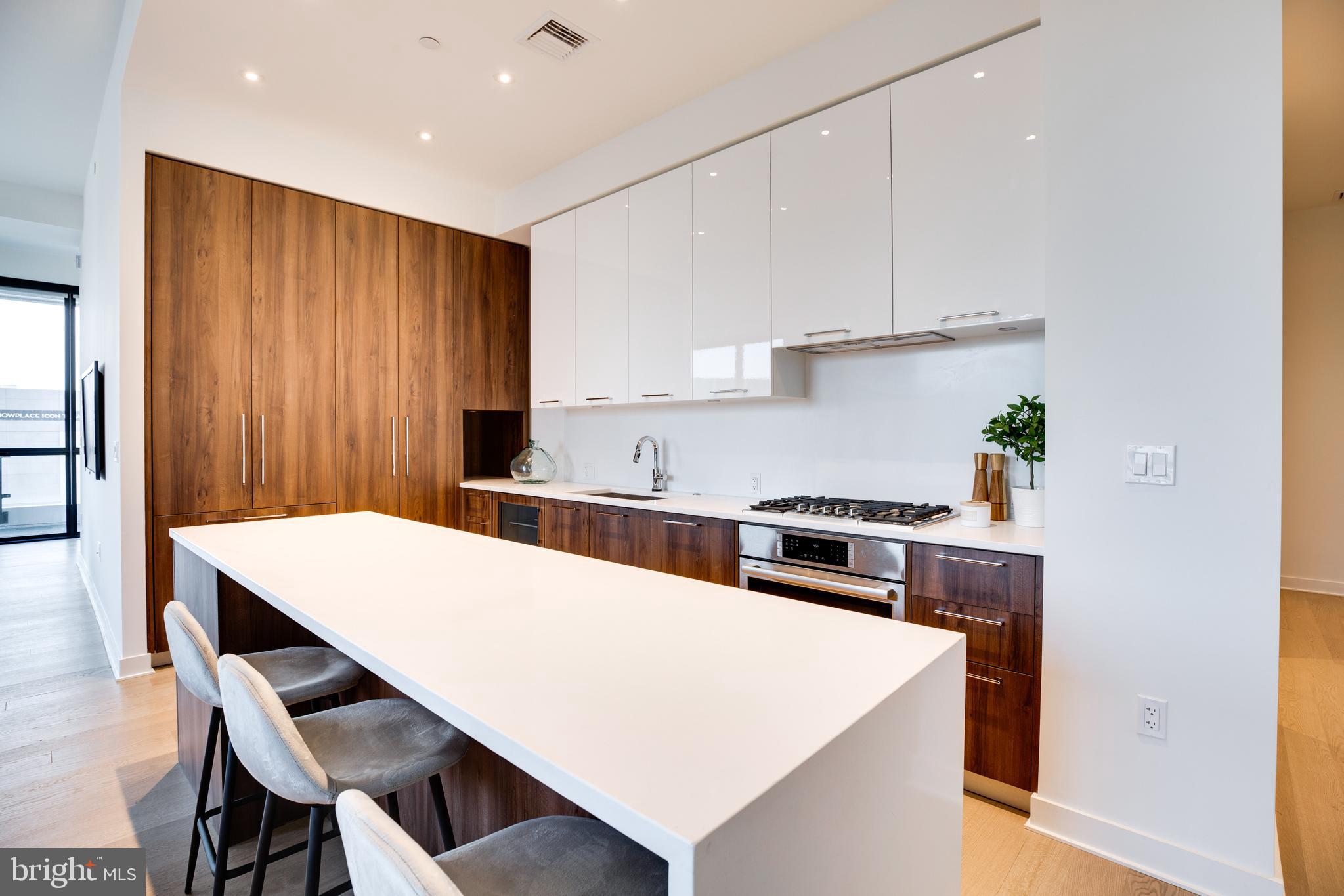 TYSONS CORNER - Residential