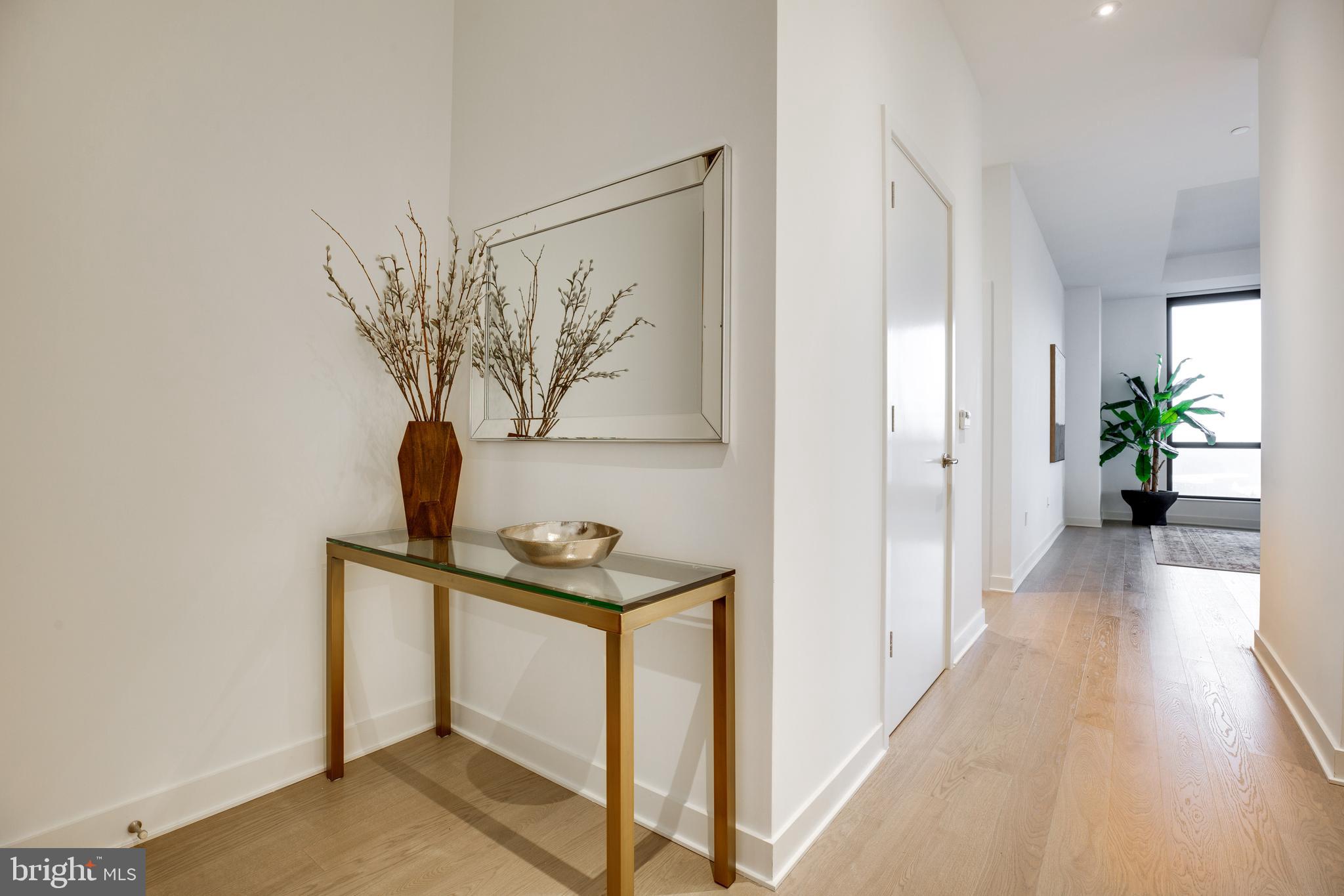 TYSONS CORNER - Residential