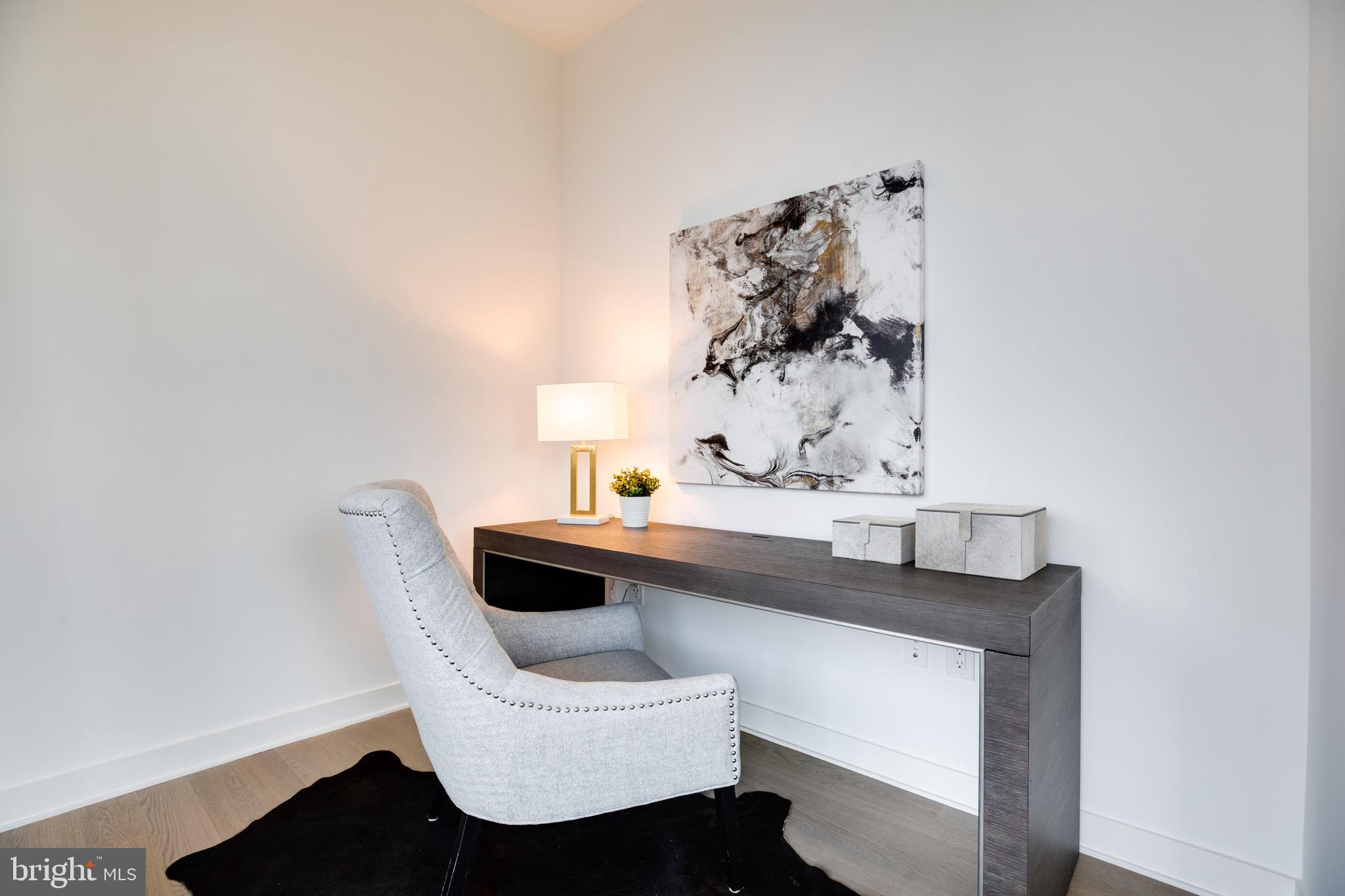 TYSONS CORNER - Residential