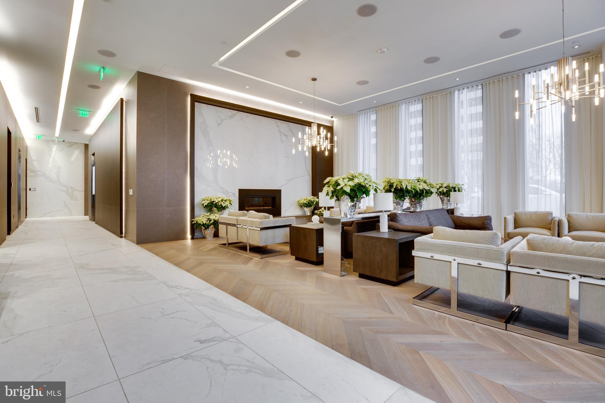 TYSONS CORNER - Residential