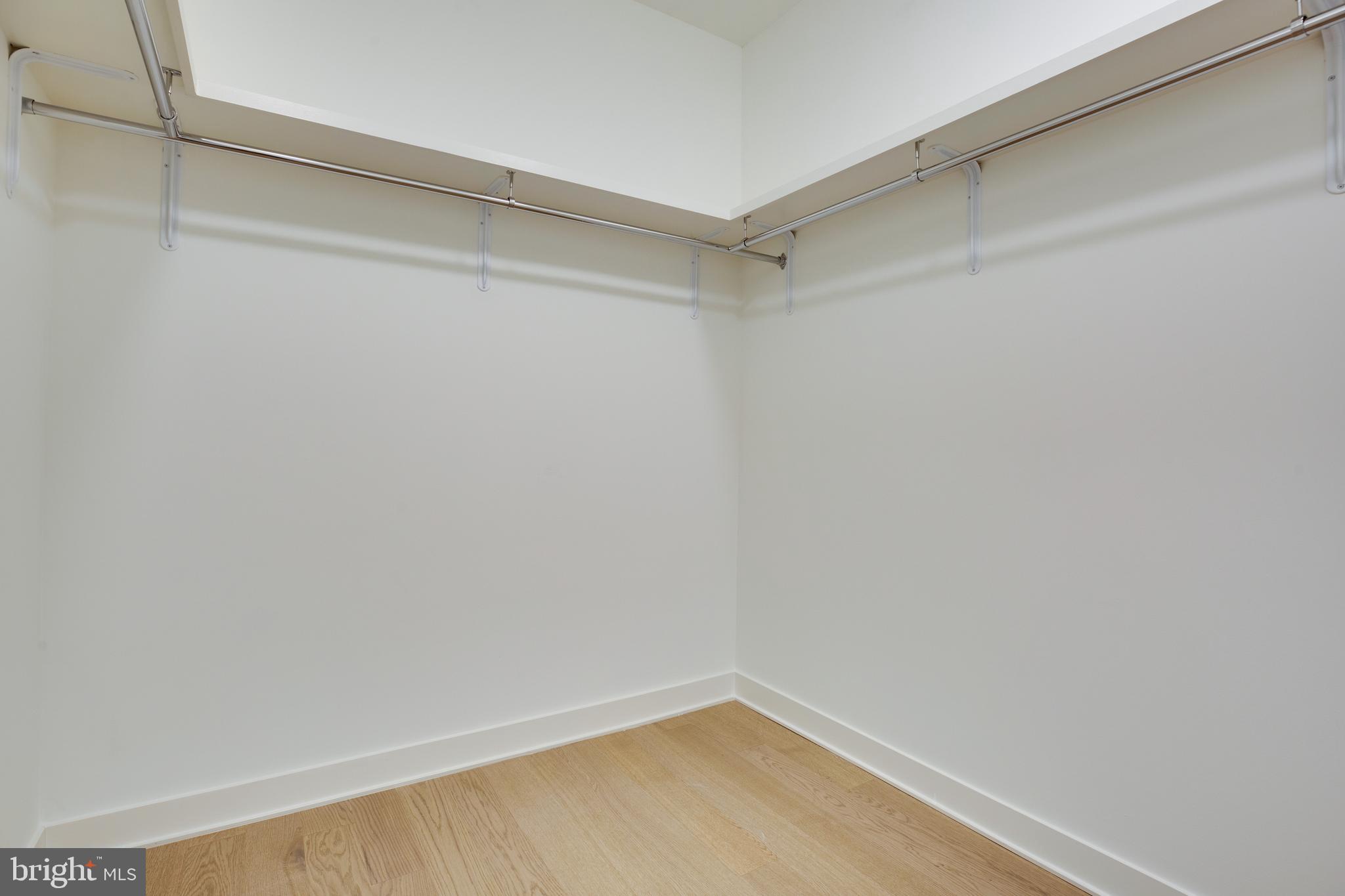 TYSONS CORNER - Residential