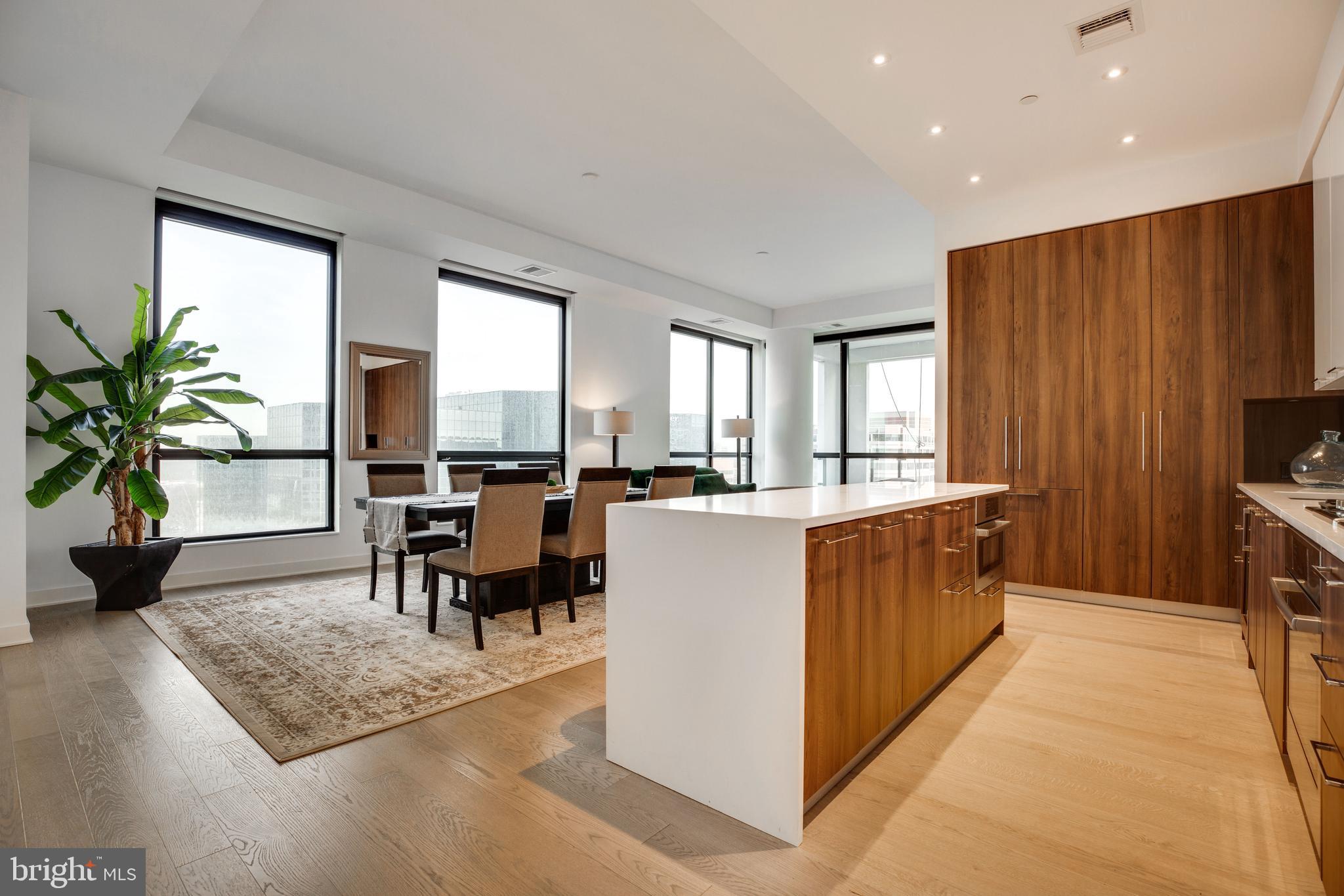 TYSONS CORNER - Residential