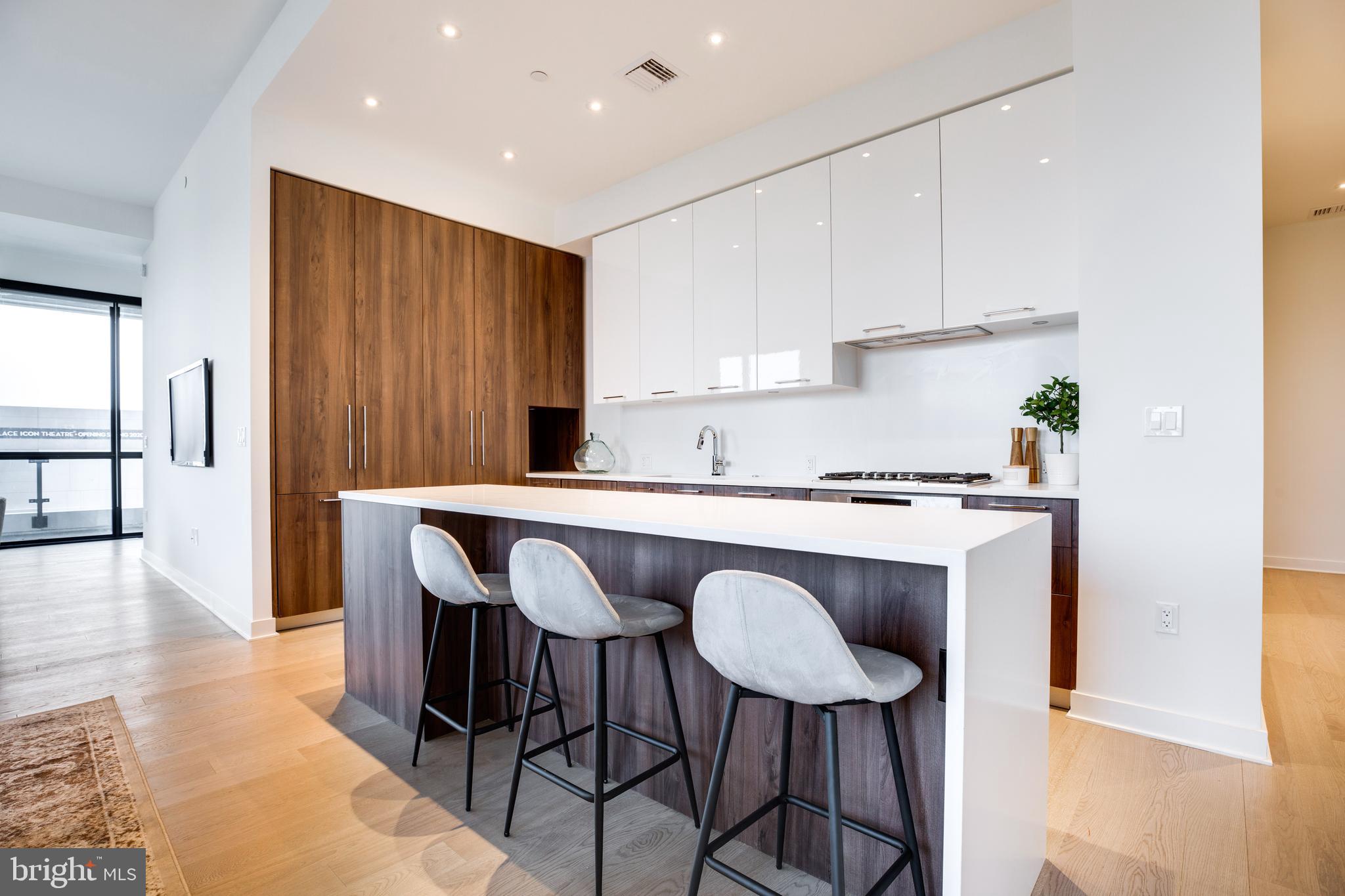 TYSONS CORNER - Residential