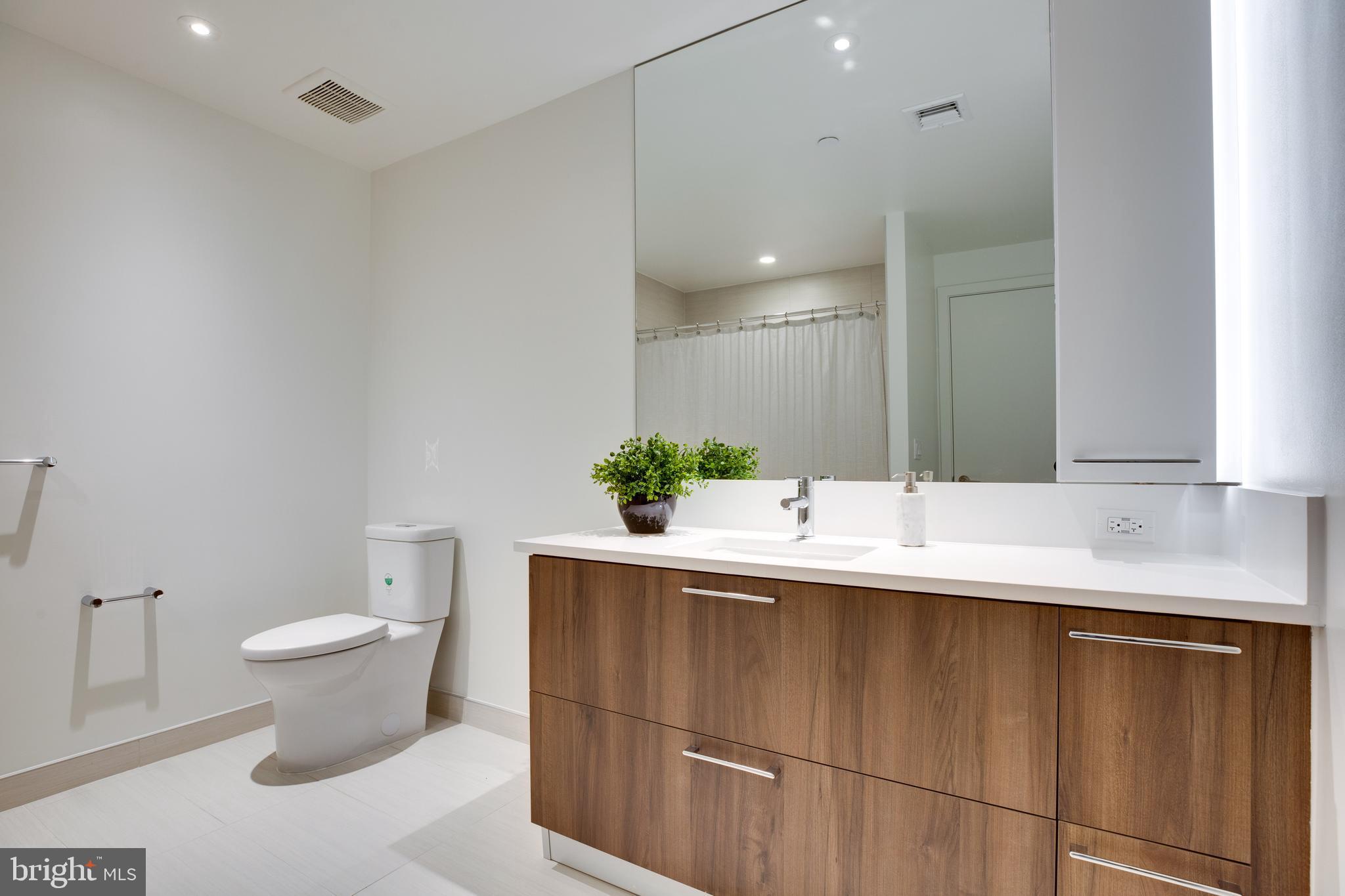 TYSONS CORNER - Residential