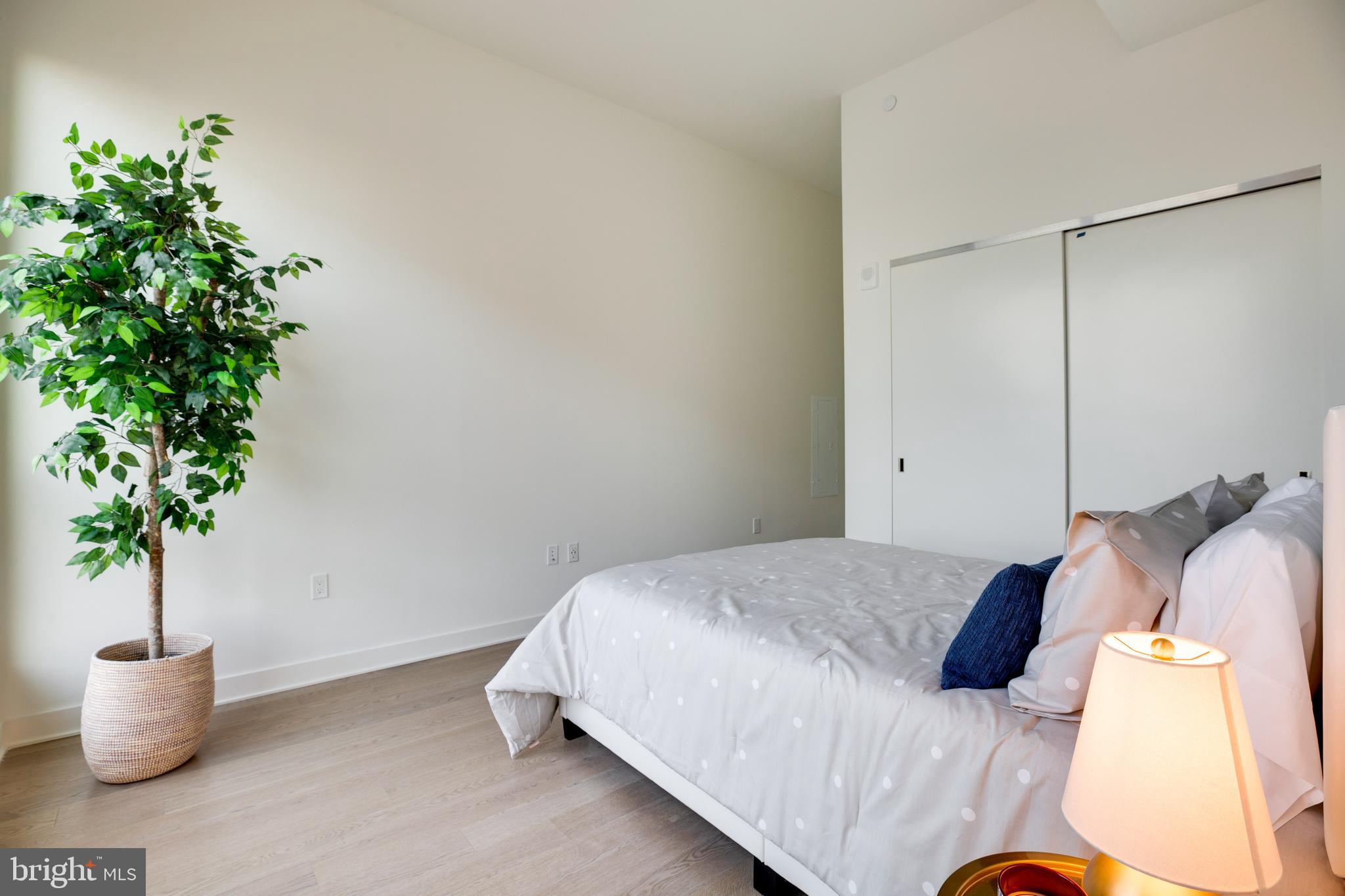 TYSONS CORNER - Residential