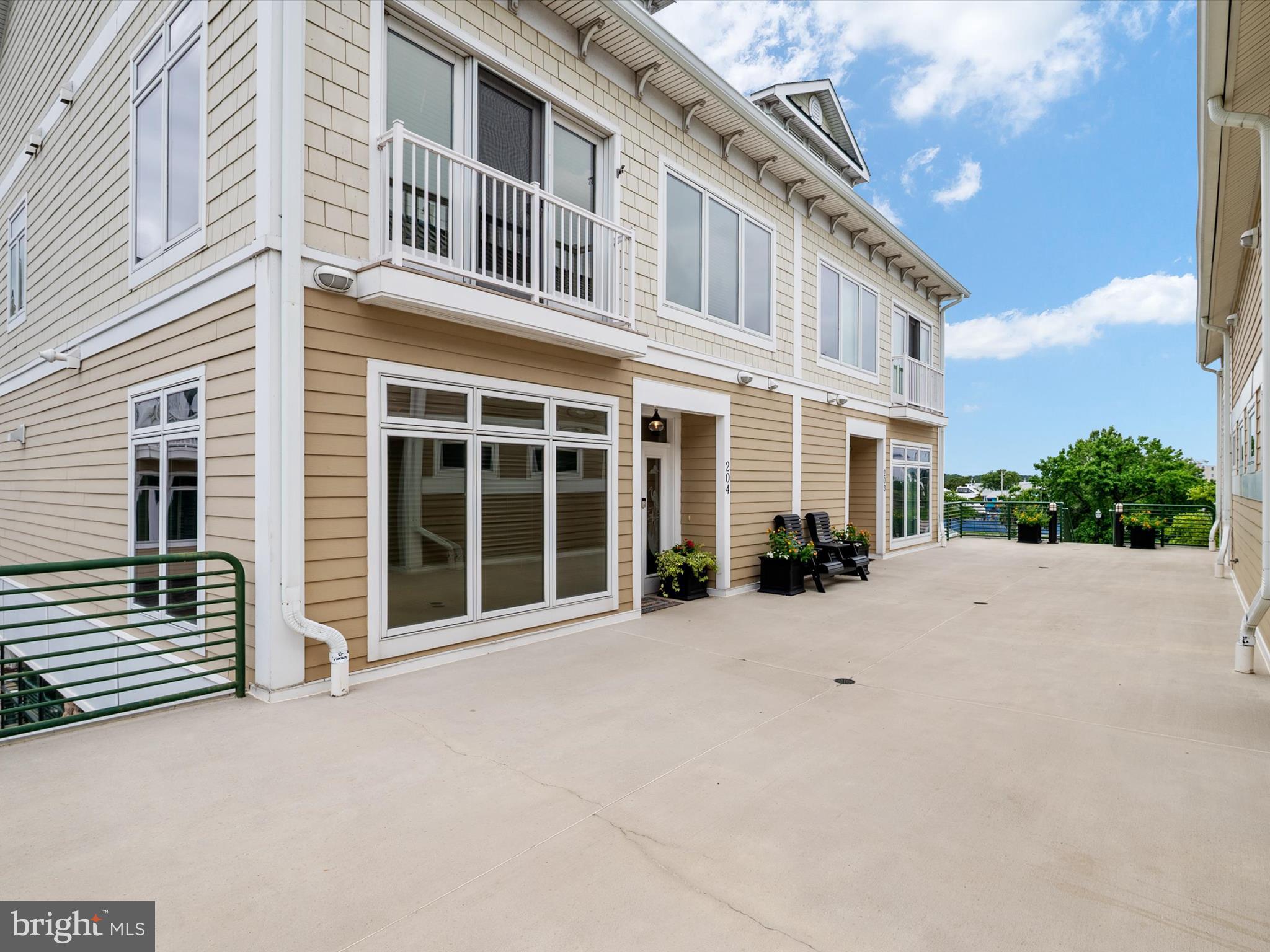 WELLS COVE MARINA & TOWNHOMES - Residential