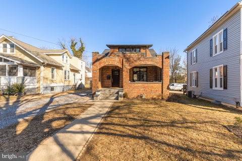 Photo of 3703 34th Street, MOUNT RAINIER, MD 20712 (MLS # MDPG2202946)