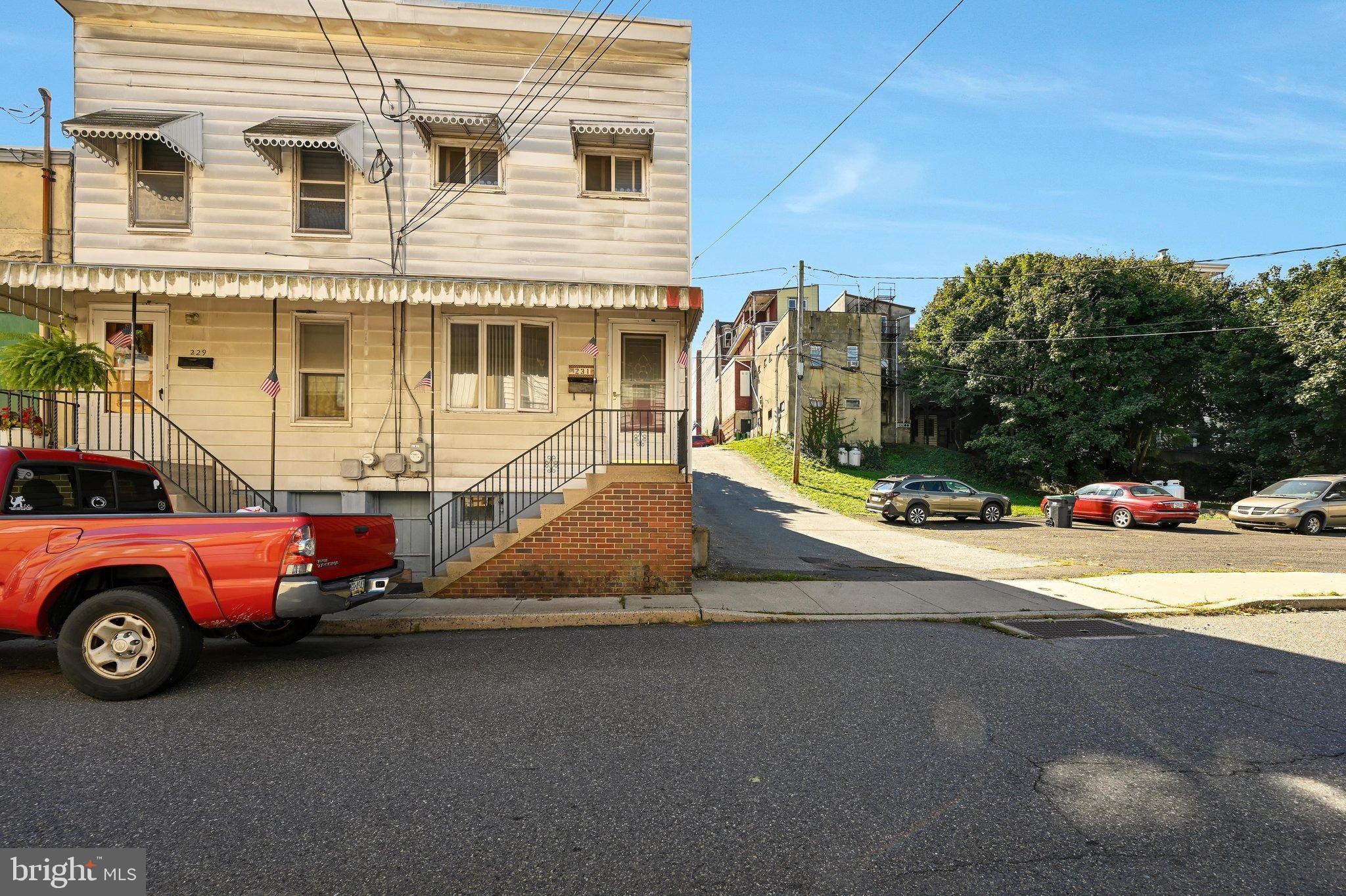 231 LEWIS STREET