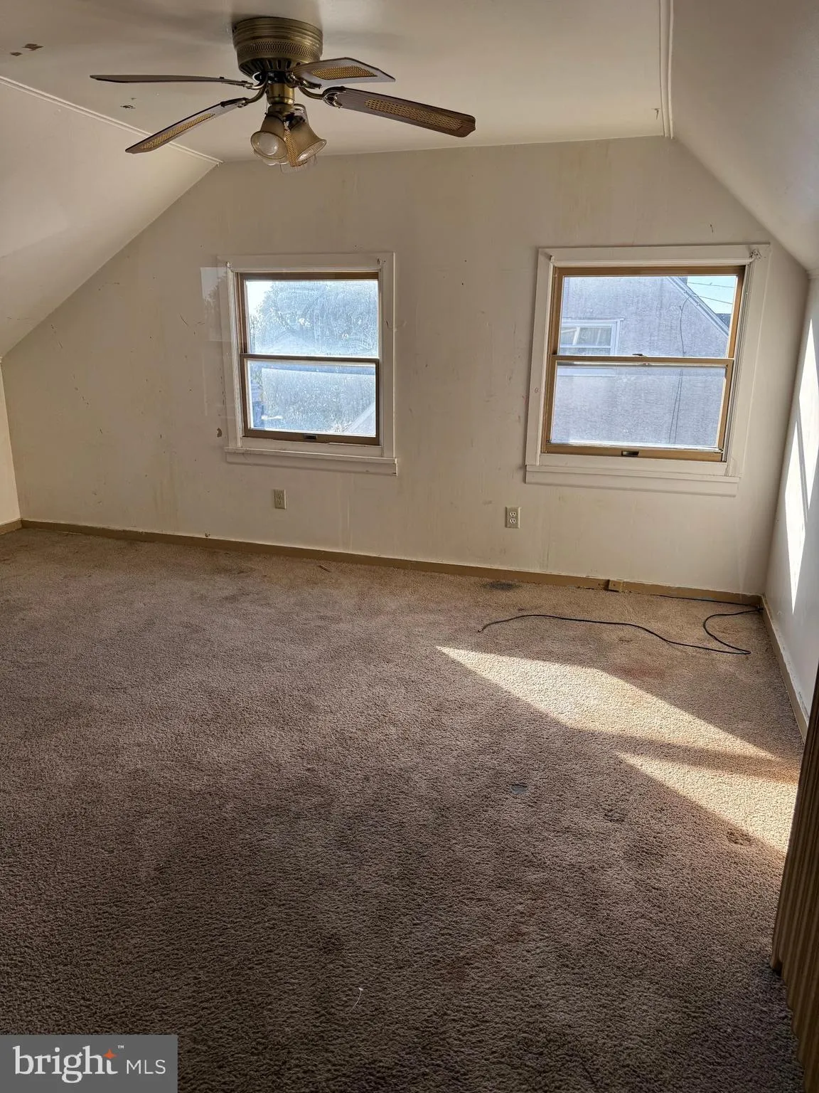 Temple, Pennsylvania 19560, United States, 4 Bedrooms Bedrooms, ,1 BathroomBathrooms,Residential,Pending,21082