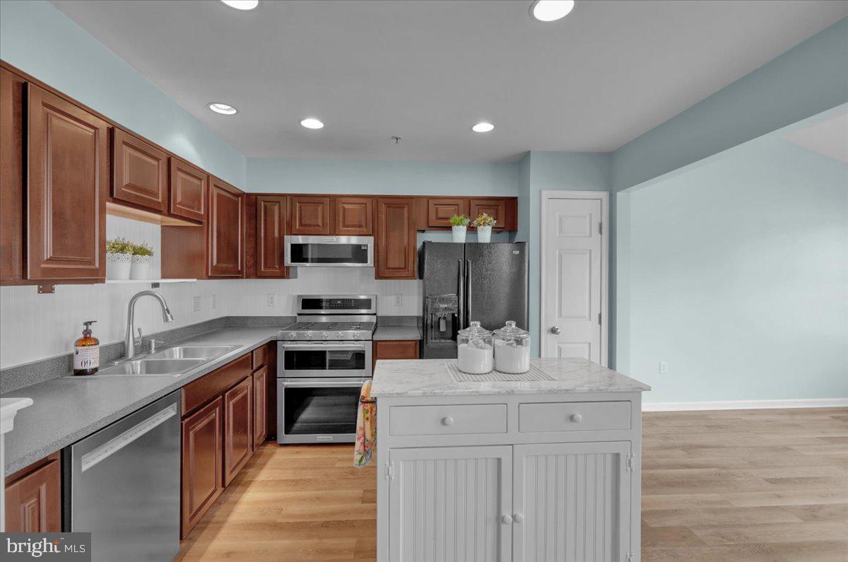 HILLS AT WOODGATE - Residential