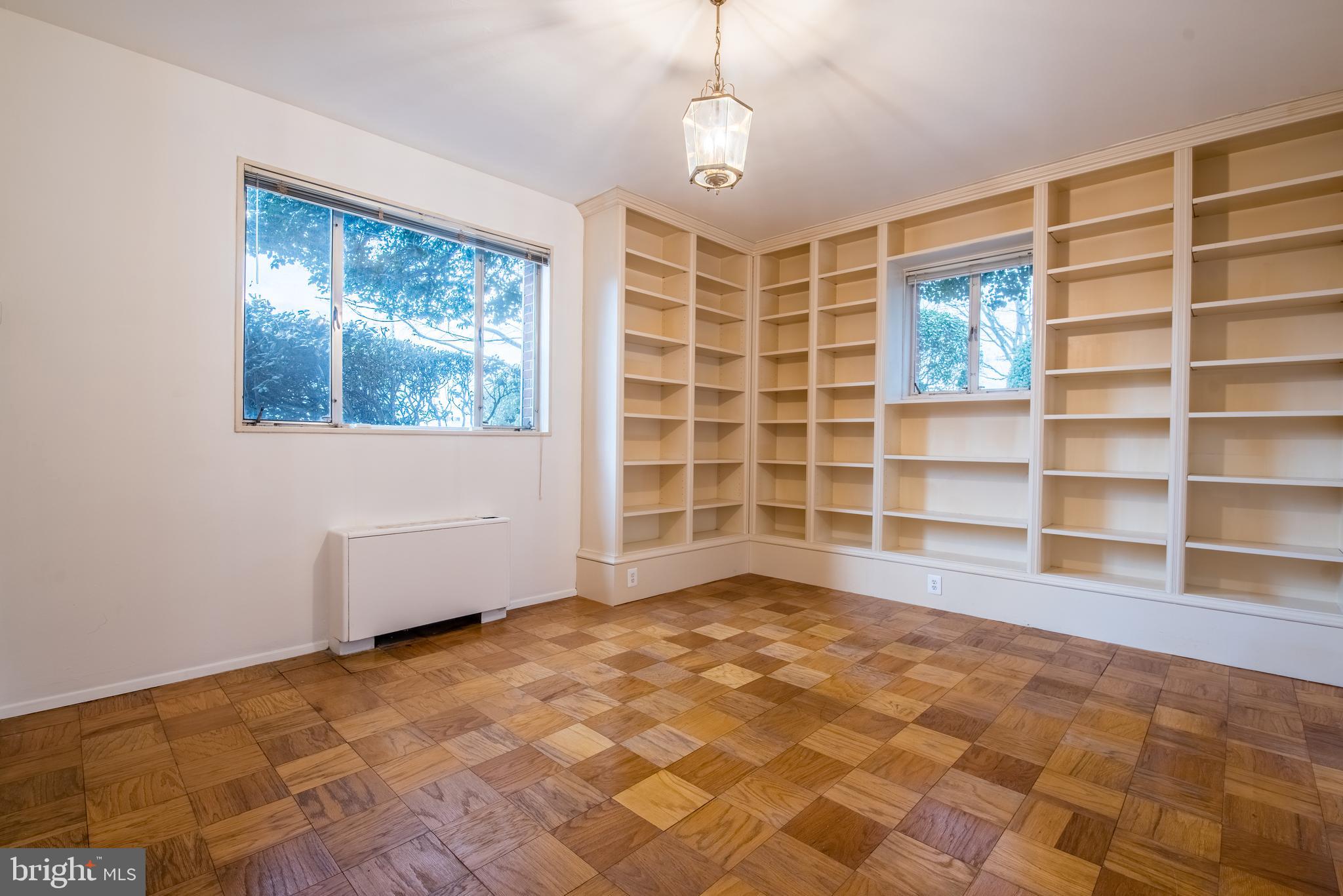 KENWOOD PLACE - Residential