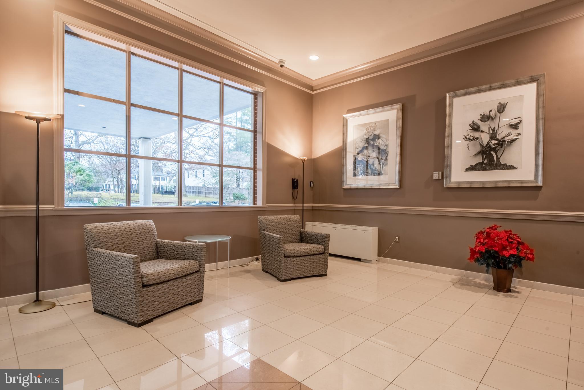 KENWOOD PLACE - Residential