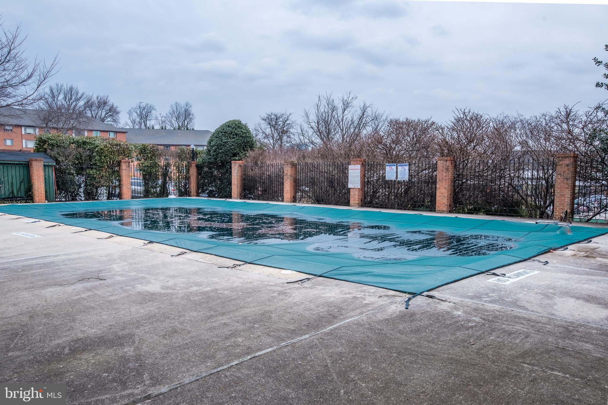 KENWOOD PLACE - Residential