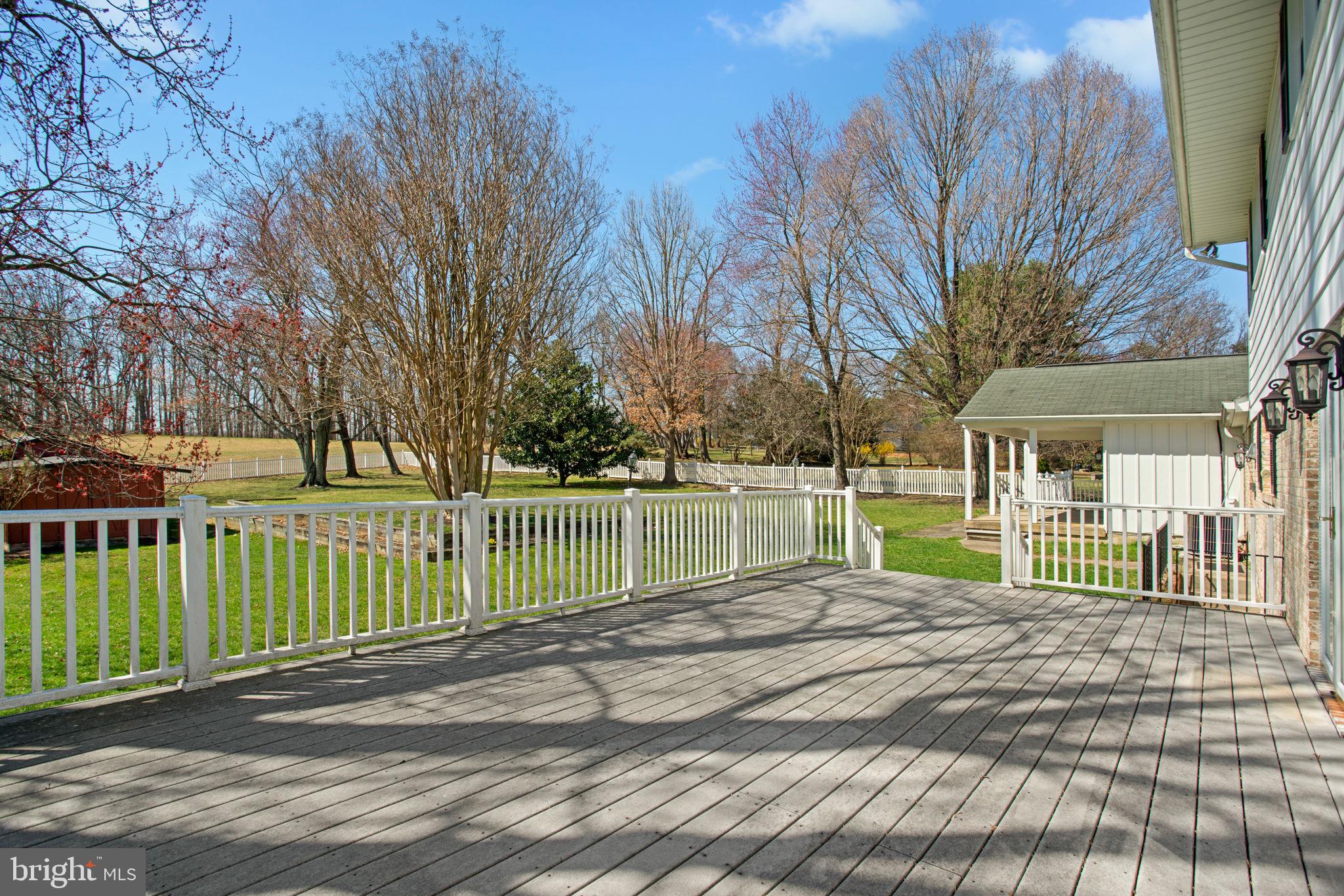 SUNNYBROOK FARMS - Residential