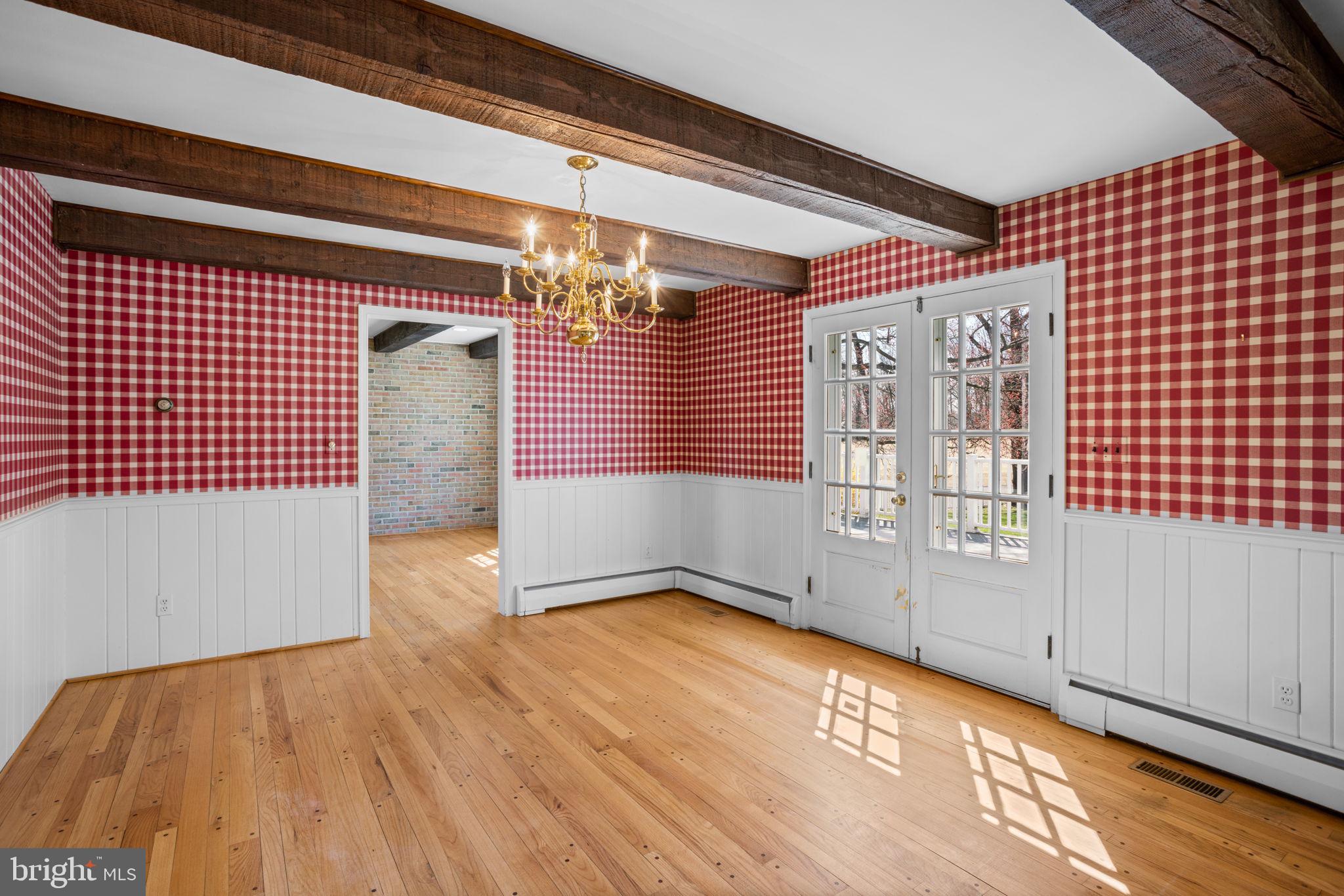 SUNNYBROOK FARMS - Residential