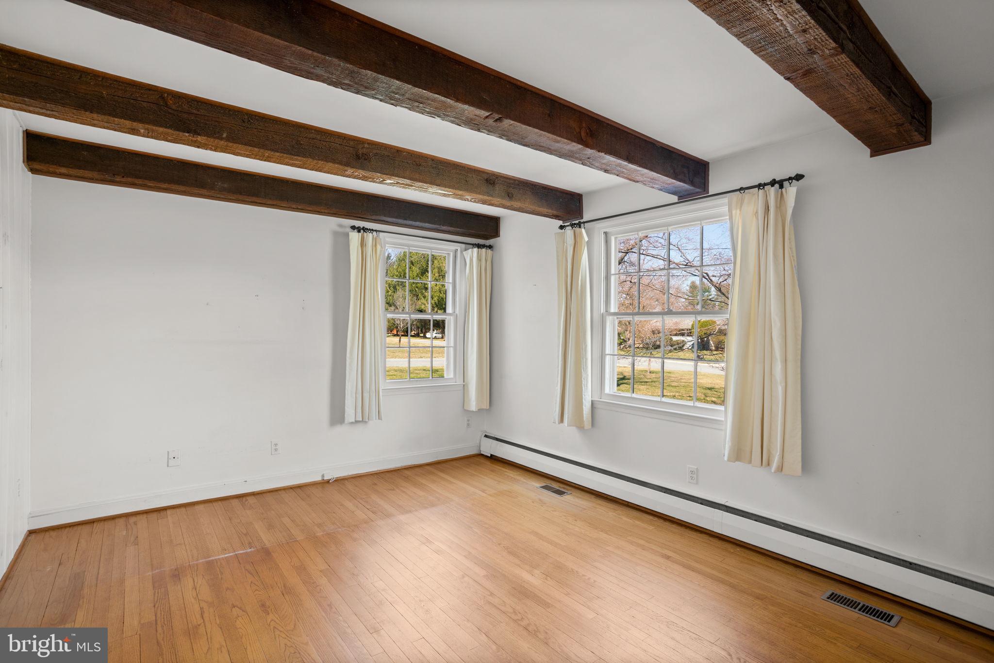 SUNNYBROOK FARMS - Residential