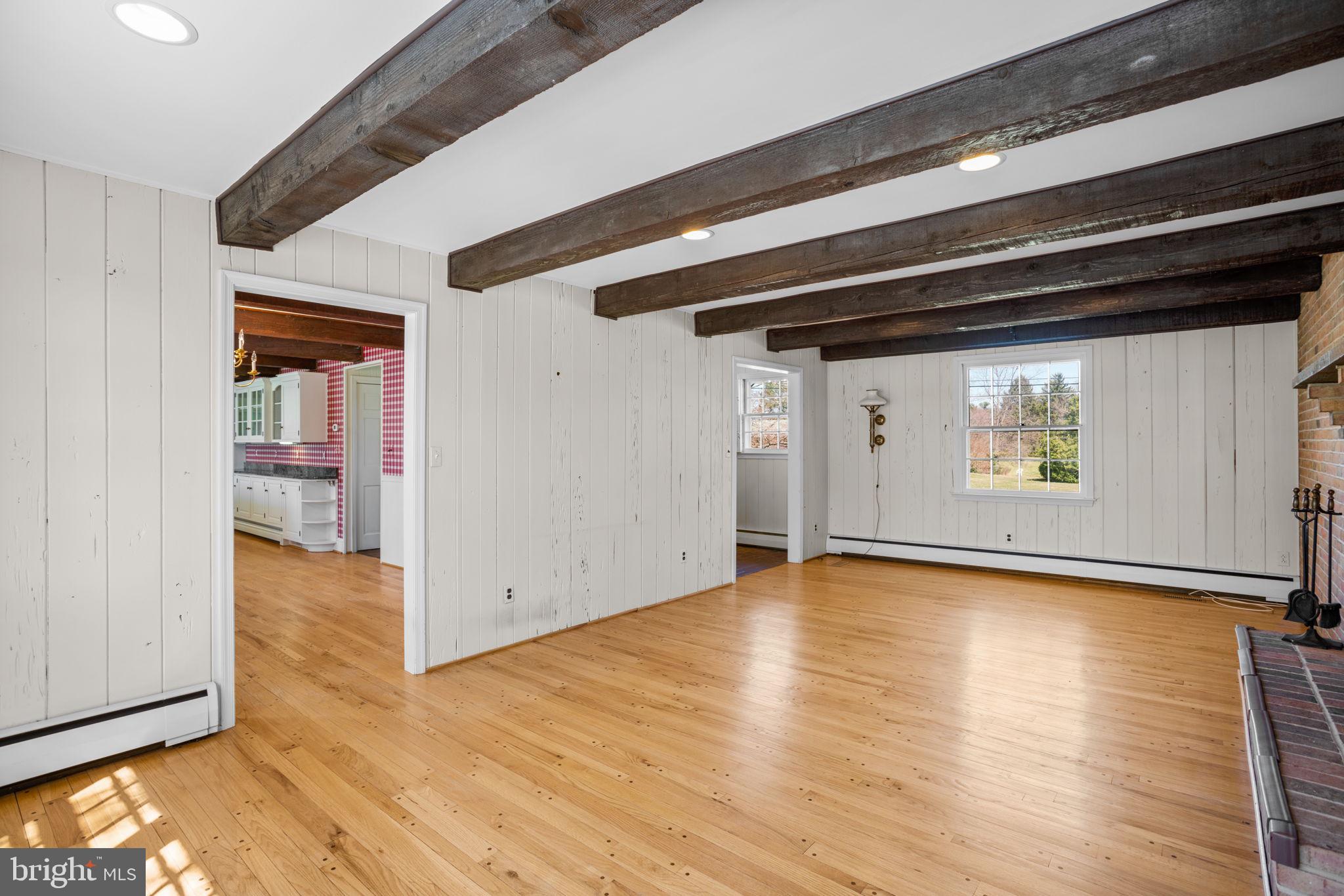 SUNNYBROOK FARMS - Residential