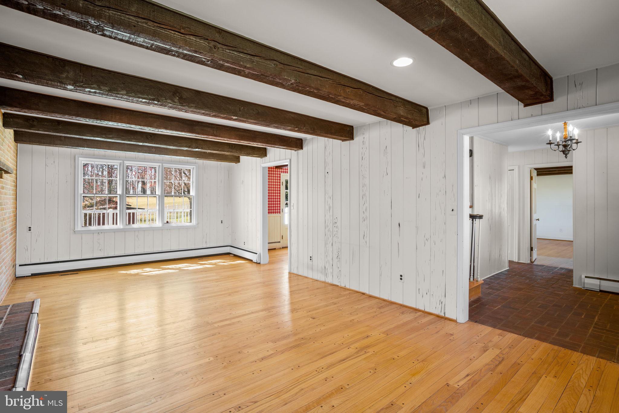 SUNNYBROOK FARMS - Residential