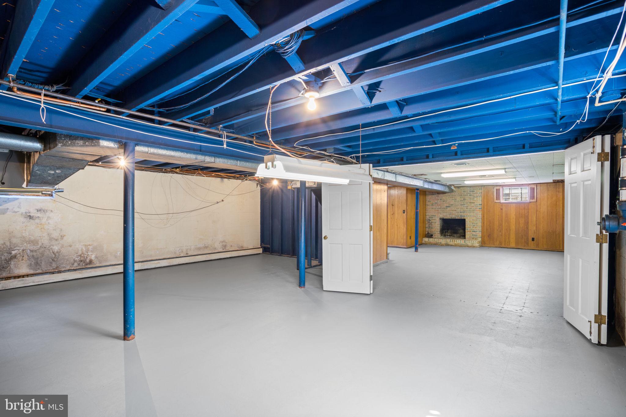 SUNNYBROOK FARMS - Residential