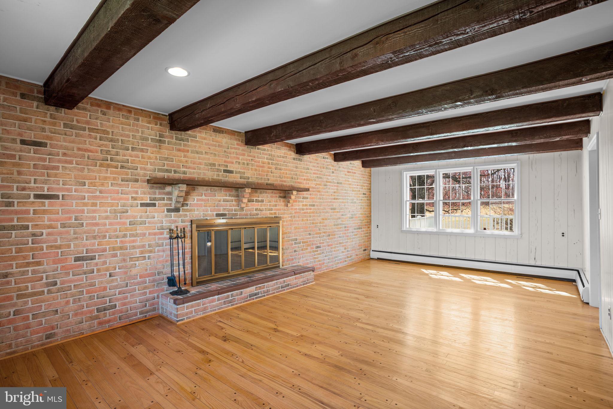 SUNNYBROOK FARMS - Residential