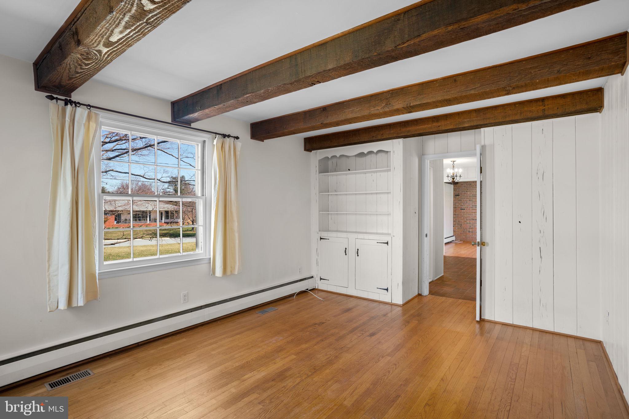 SUNNYBROOK FARMS - Residential