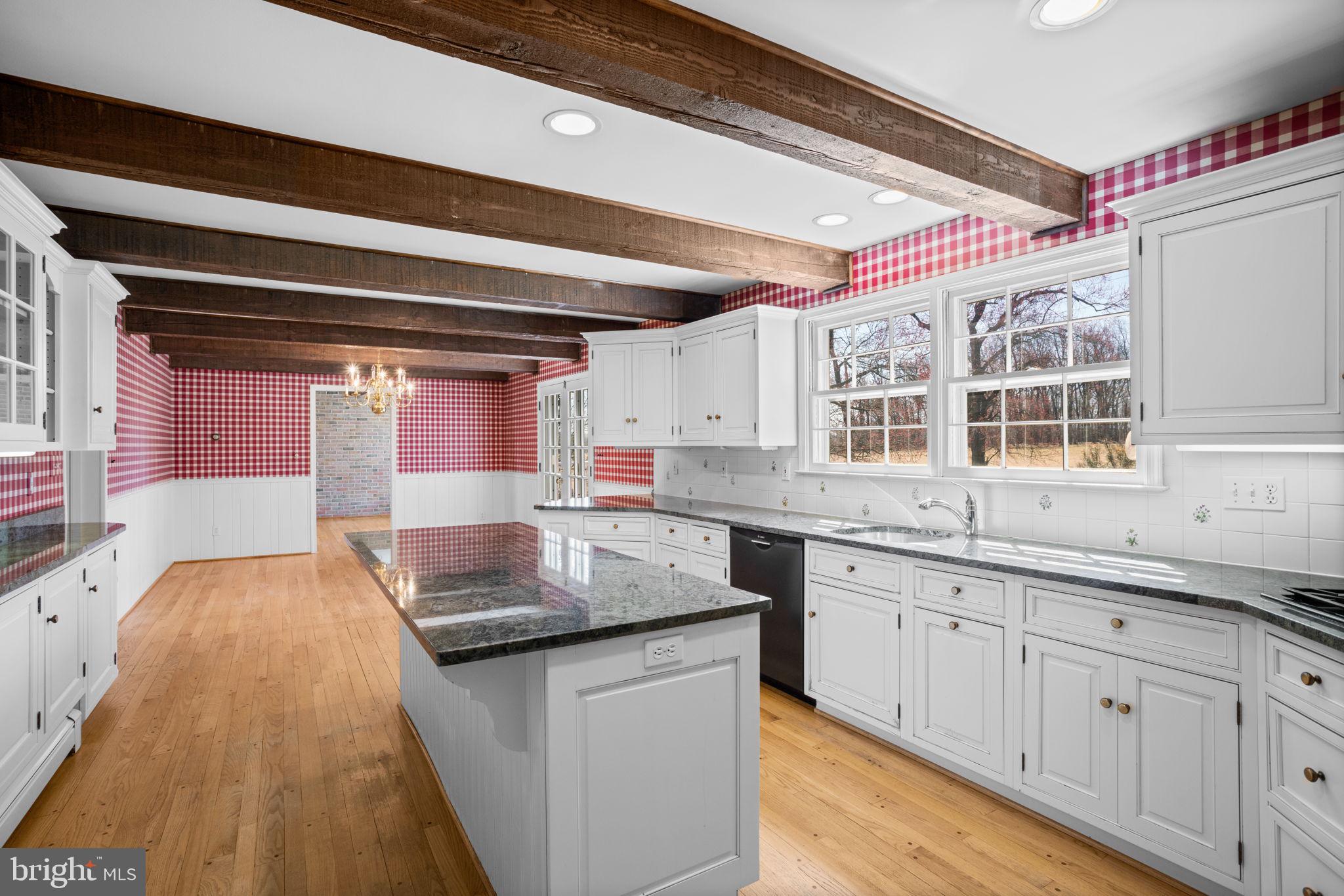 SUNNYBROOK FARMS - Residential