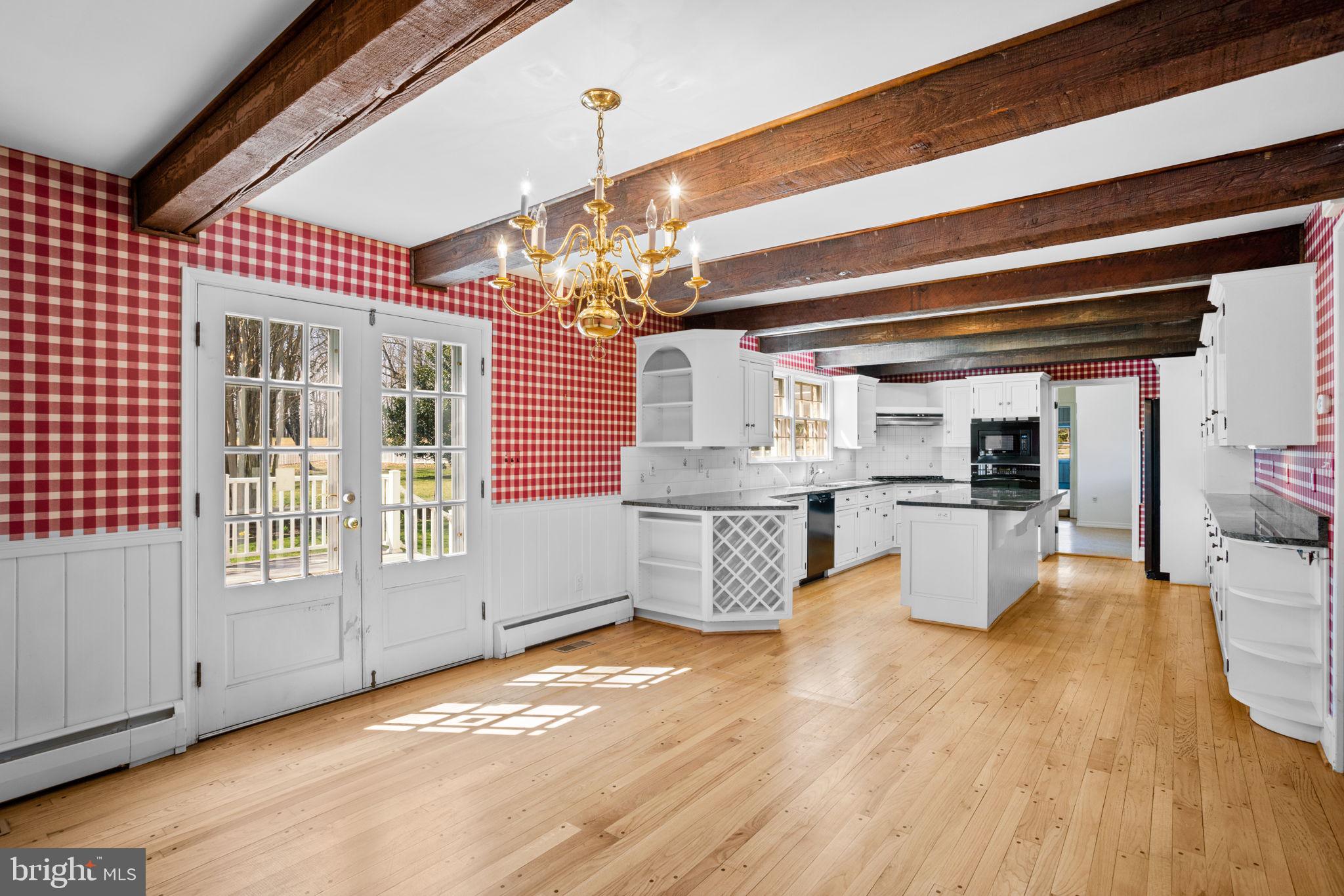 SUNNYBROOK FARMS - Residential