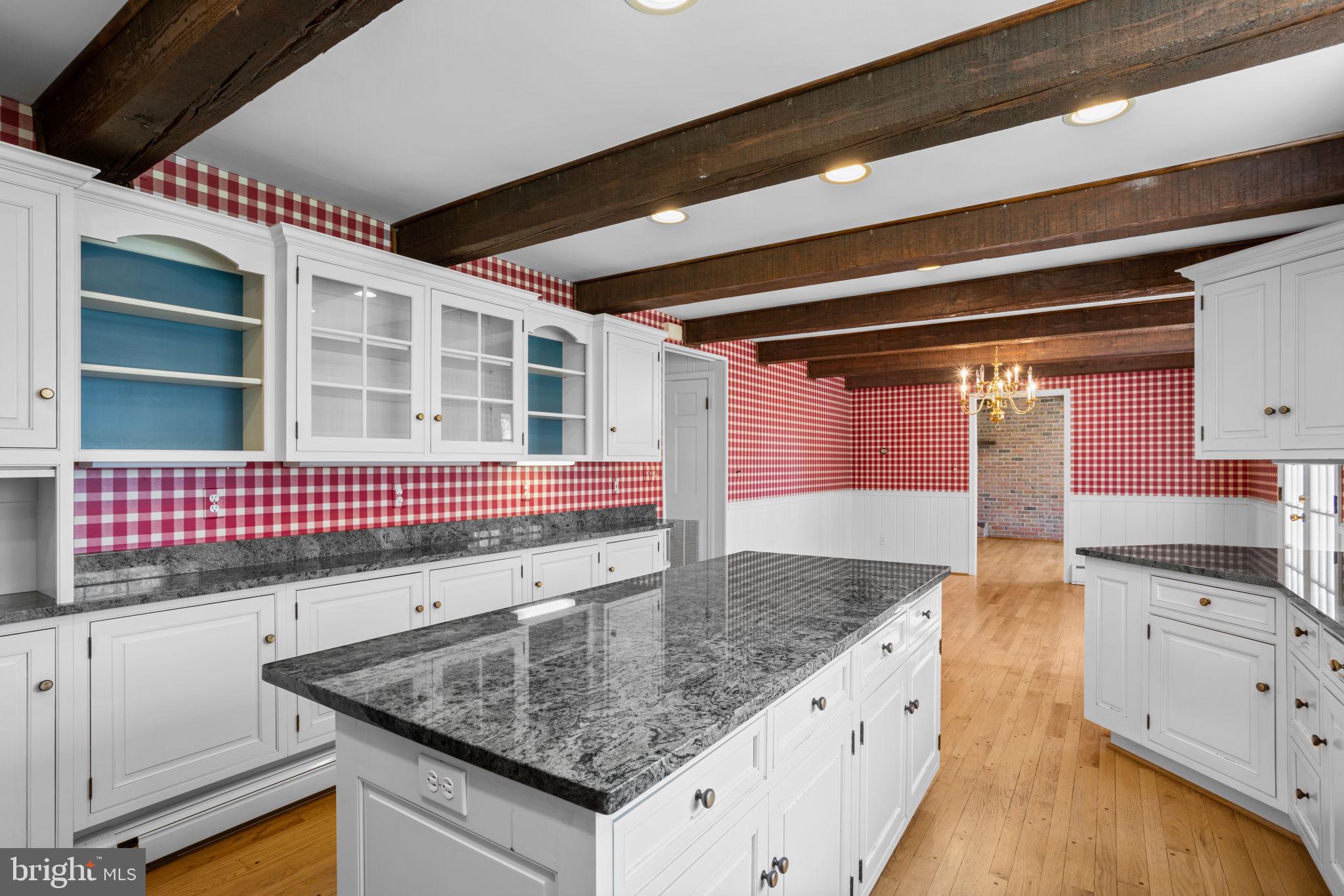 SUNNYBROOK FARMS - Residential