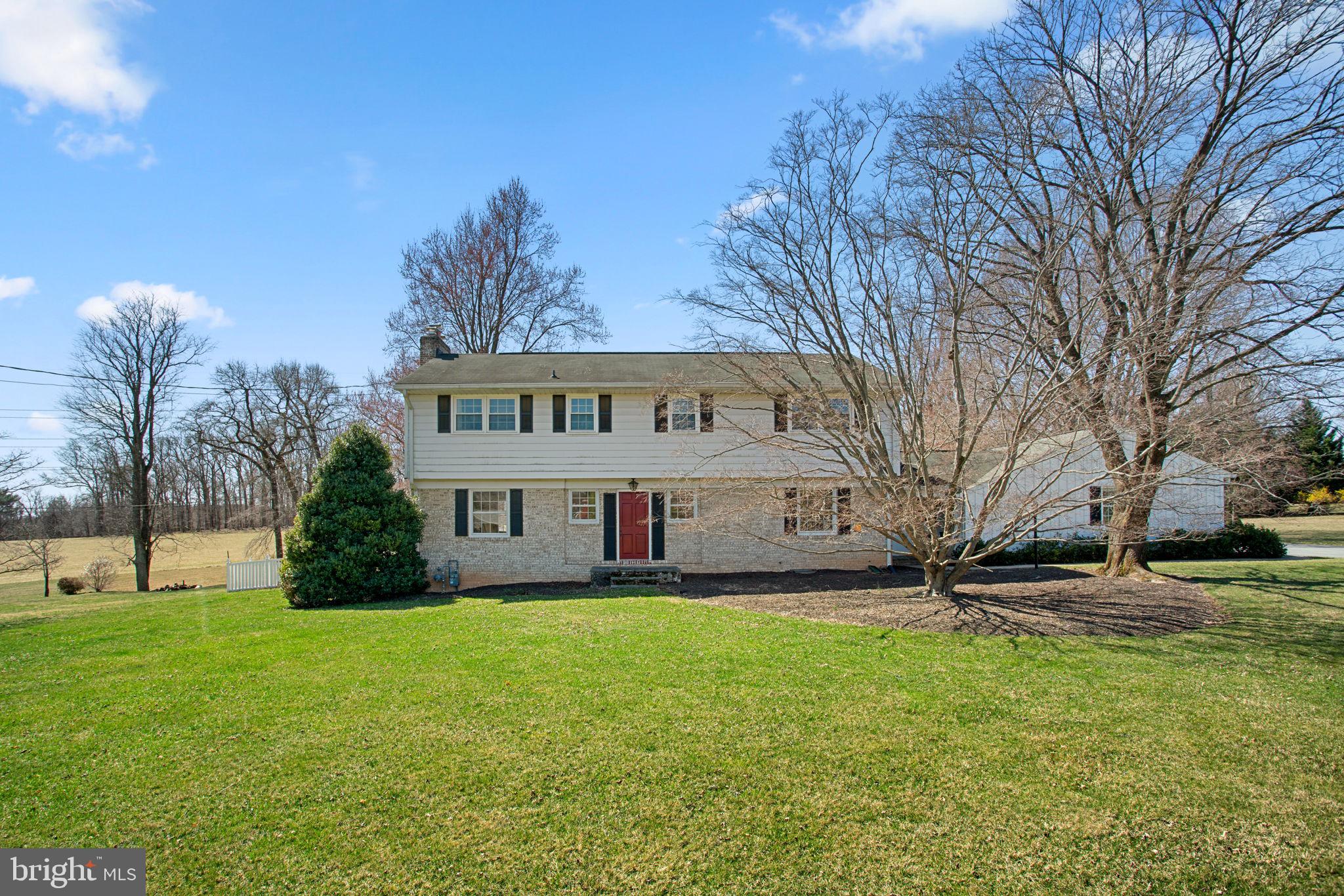 SUNNYBROOK FARMS - Residential
