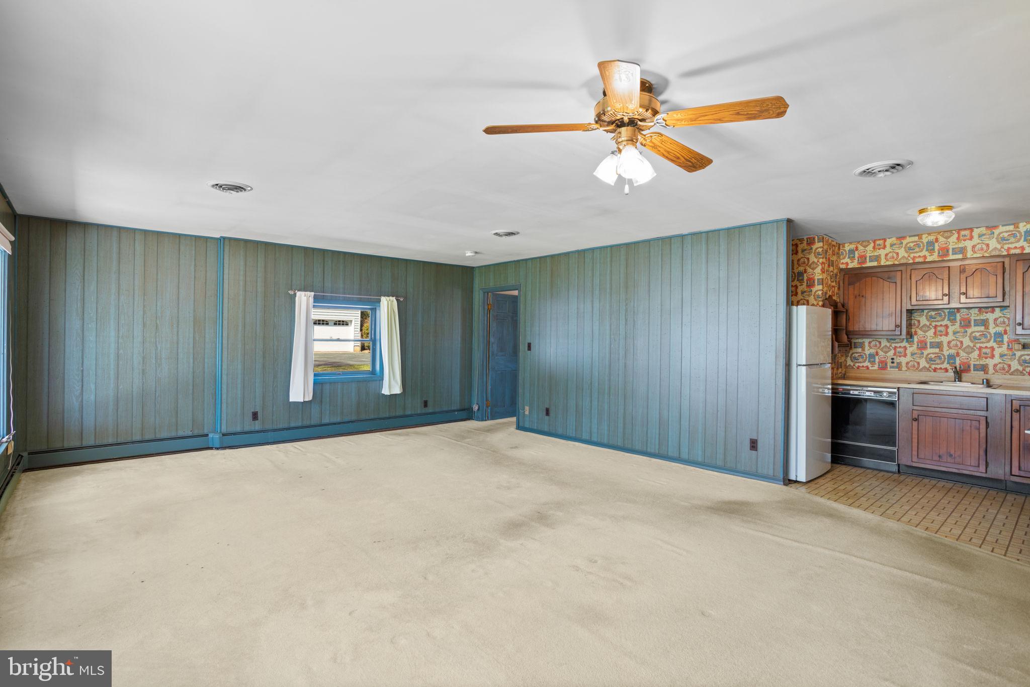 SUNNYBROOK FARMS - Residential