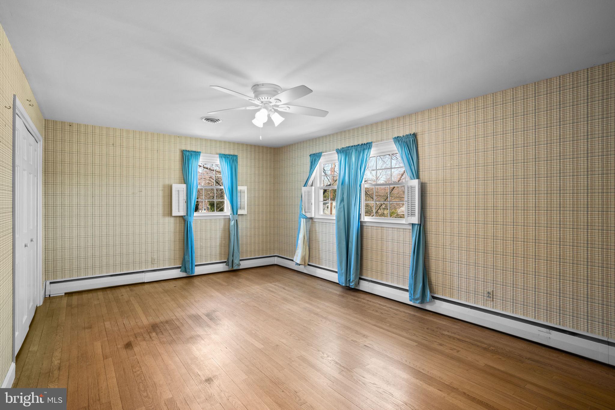 SUNNYBROOK FARMS - Residential