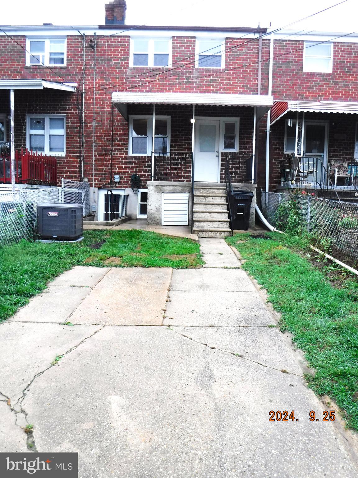 CHARLESMONT - Residential