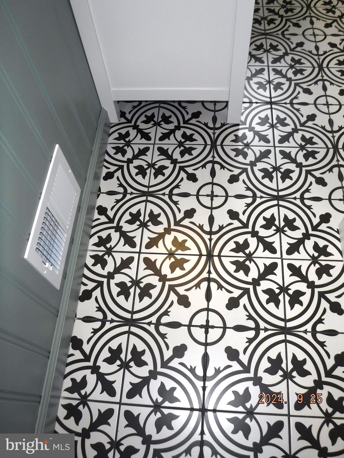 CHARLESMONT - Residential