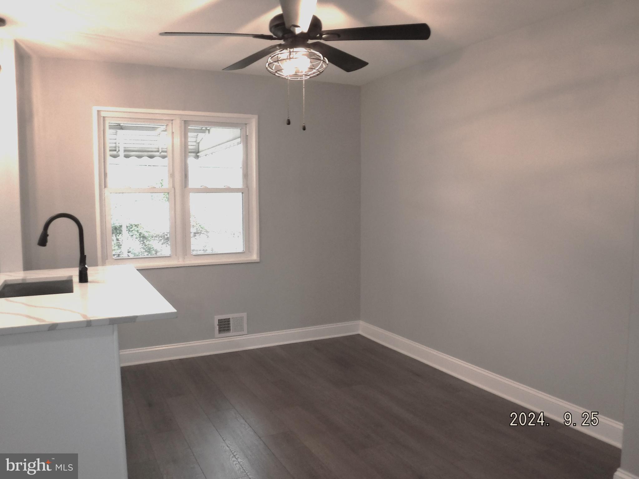 CHARLESMONT - Residential