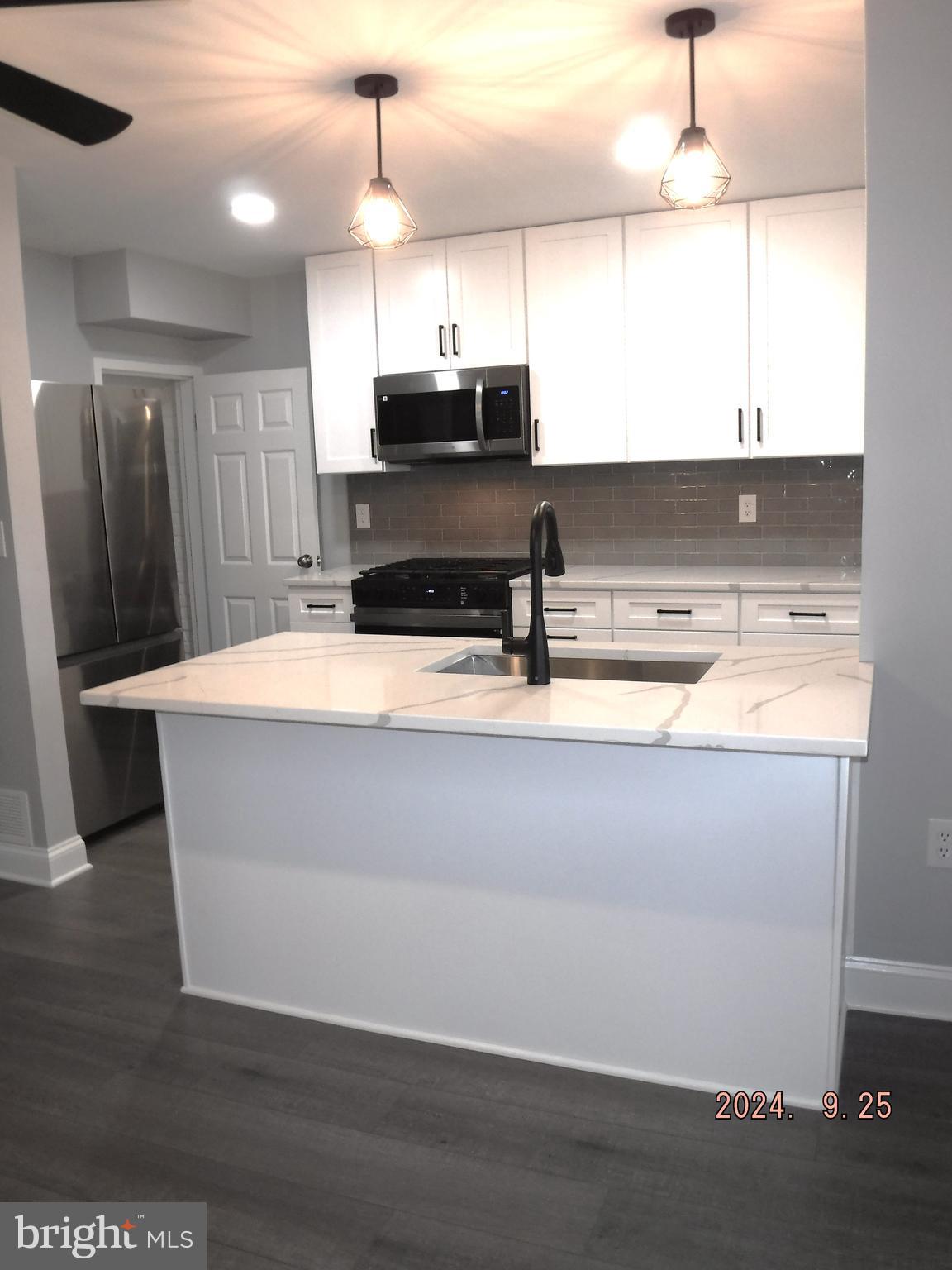 CHARLESMONT - Residential